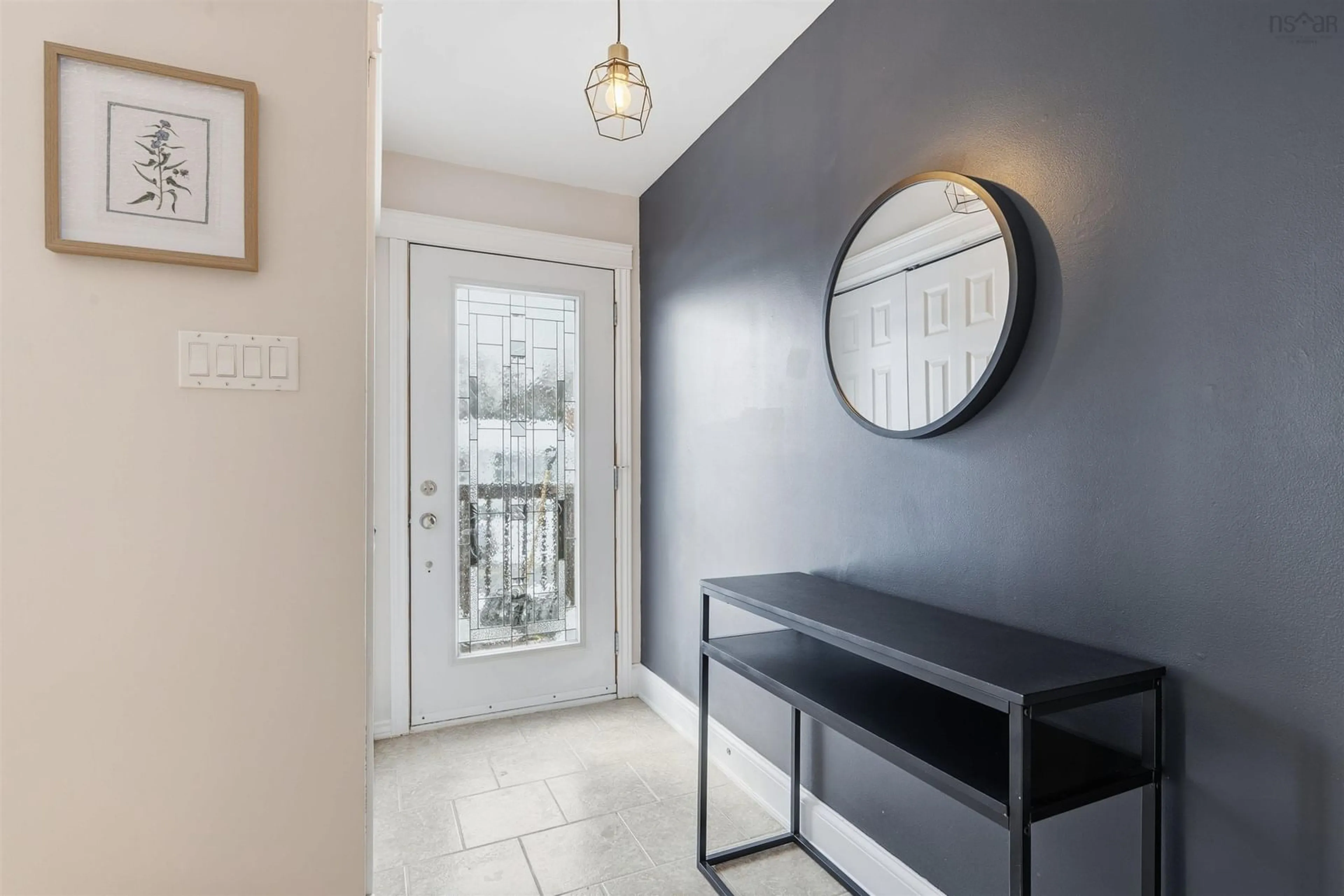 Indoor entryway for 32 Polara Dr, Lower Sackville Nova Scotia B4C 2B6