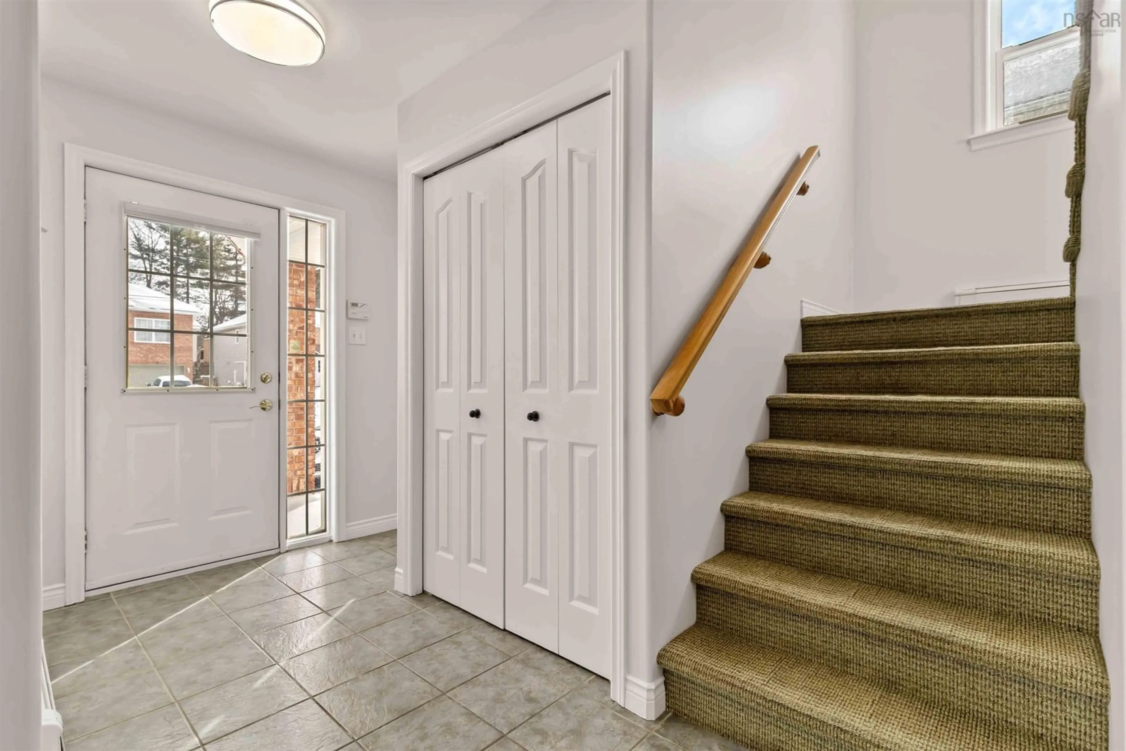 Indoor entryway for 3 Binnacle Crt, Bedford Nova Scotia B4A 4A3