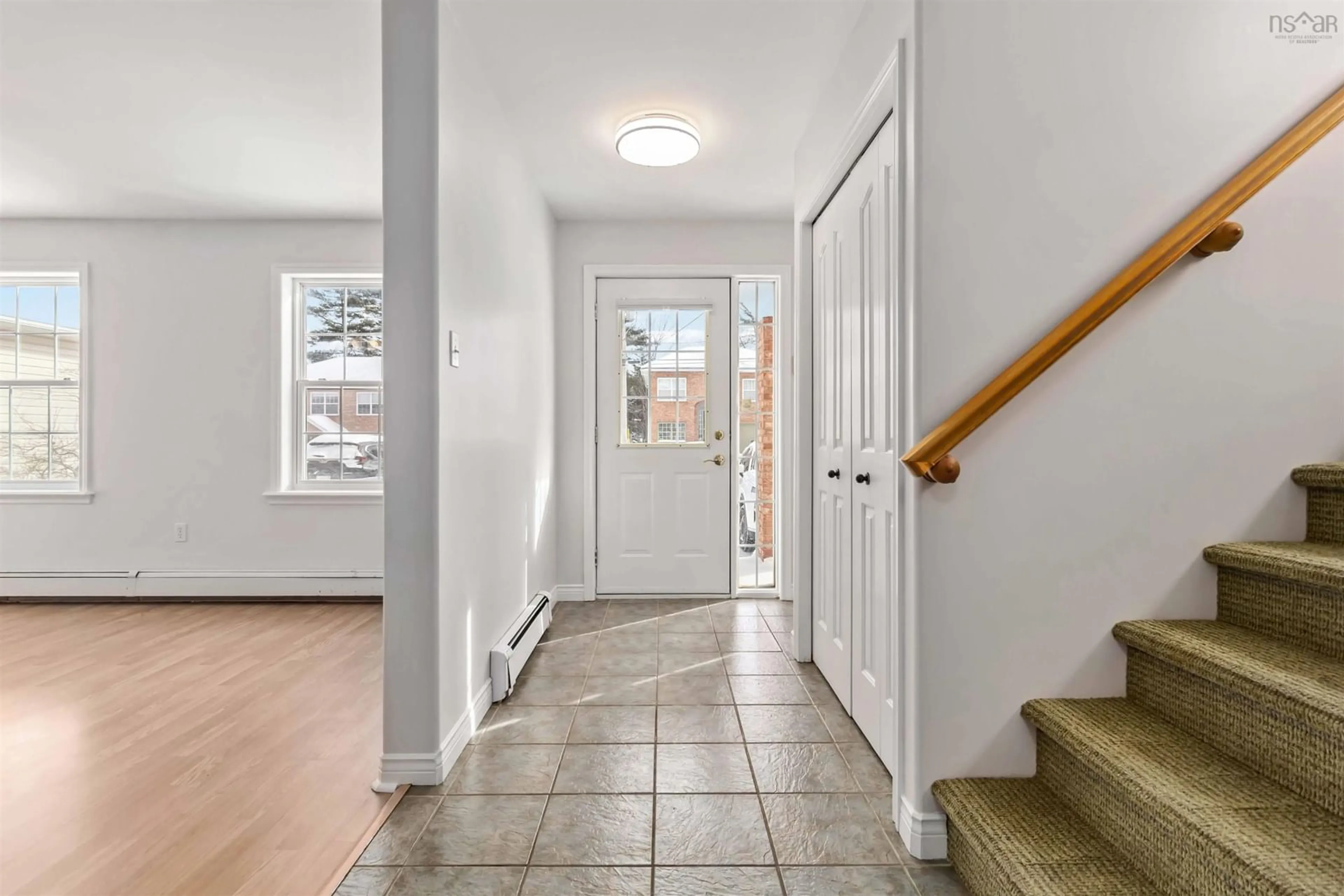 Indoor entryway for 3 Binnacle Crt, Bedford Nova Scotia B4A 4A3