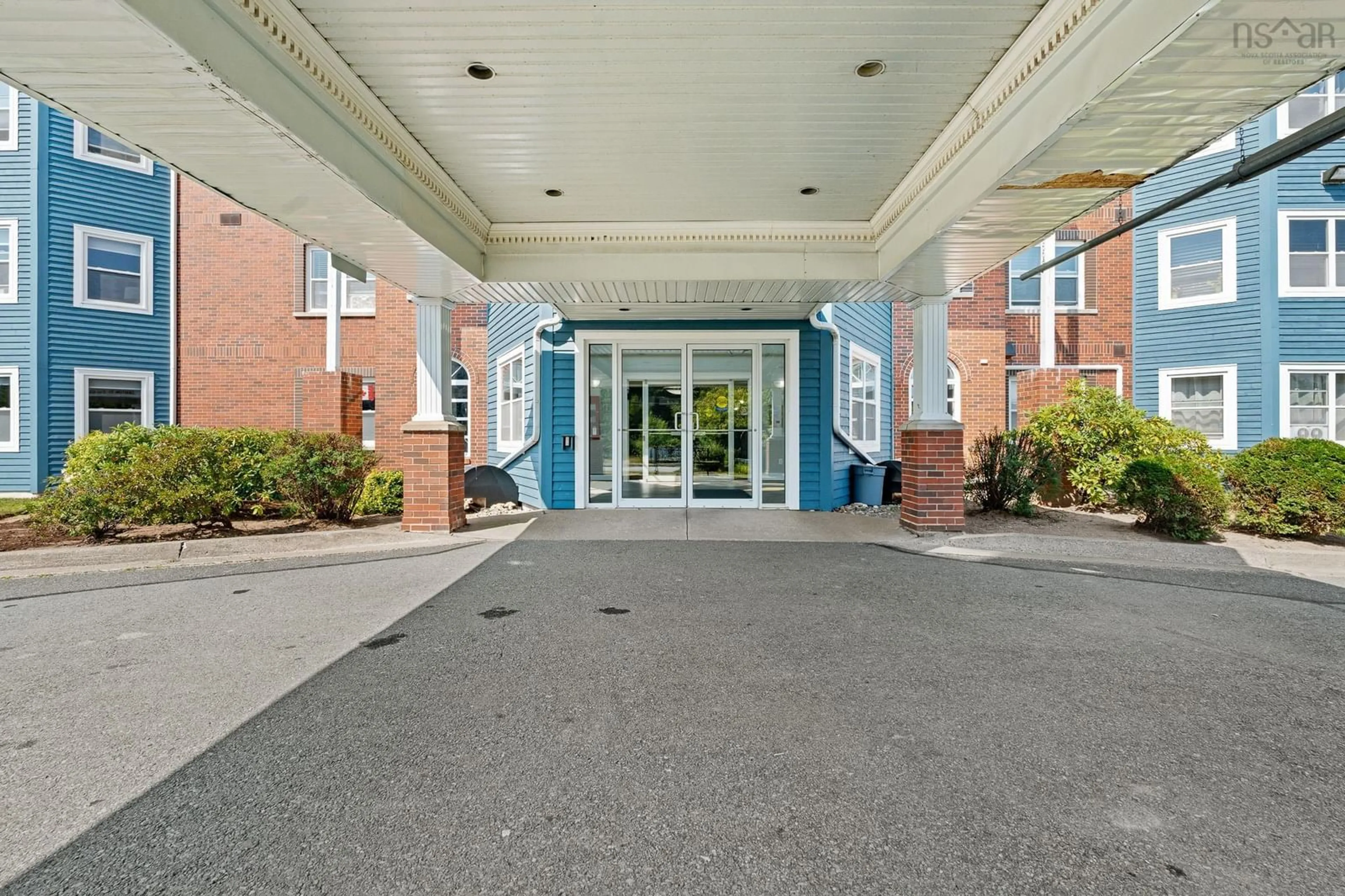 Indoor foyer for 512 Parkland Dr #214, Halifax Nova Scotia B3S 1N1