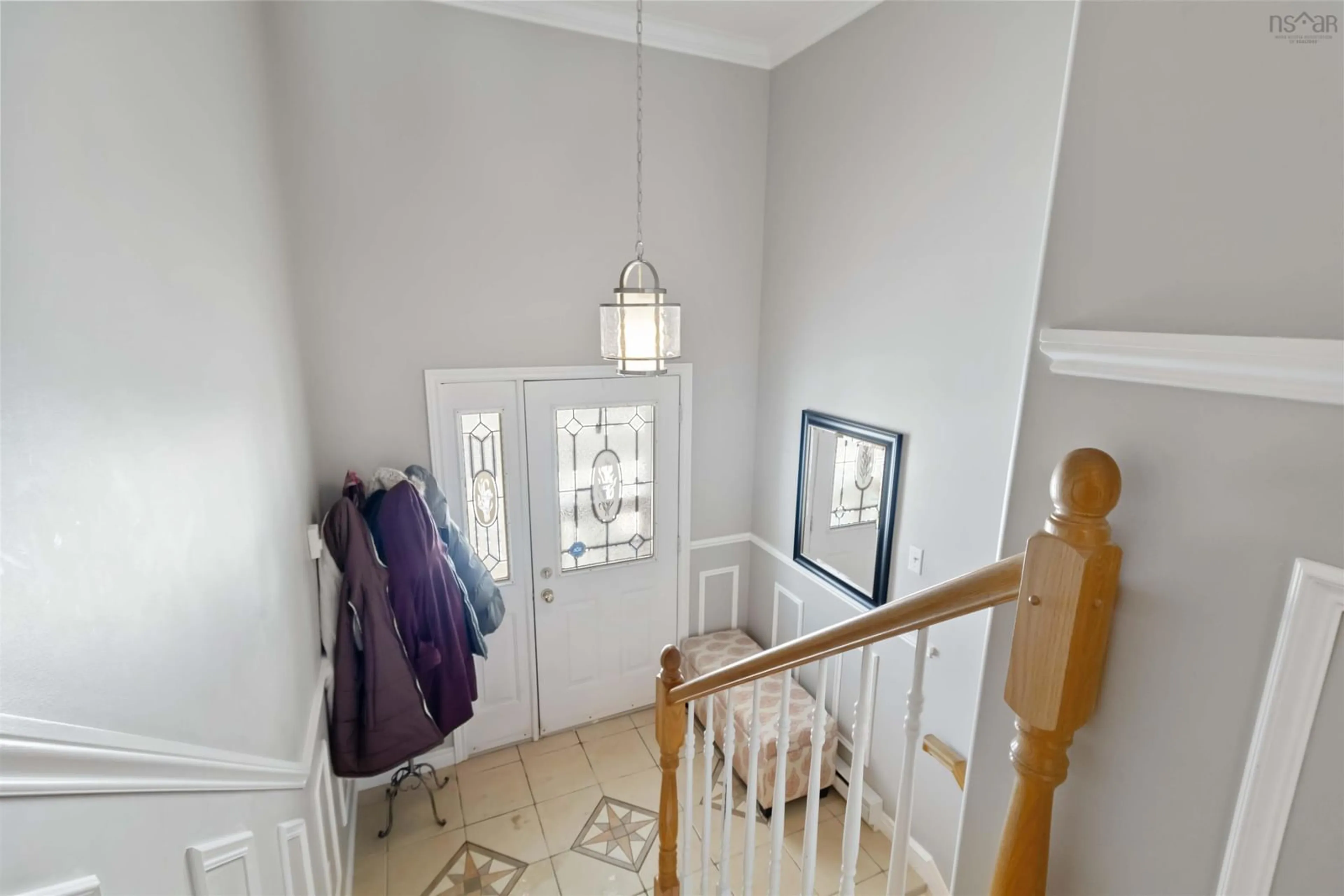 Indoor entryway for 92 Russell Lake Dr, Dartmouth Nova Scotia B2W 6J5