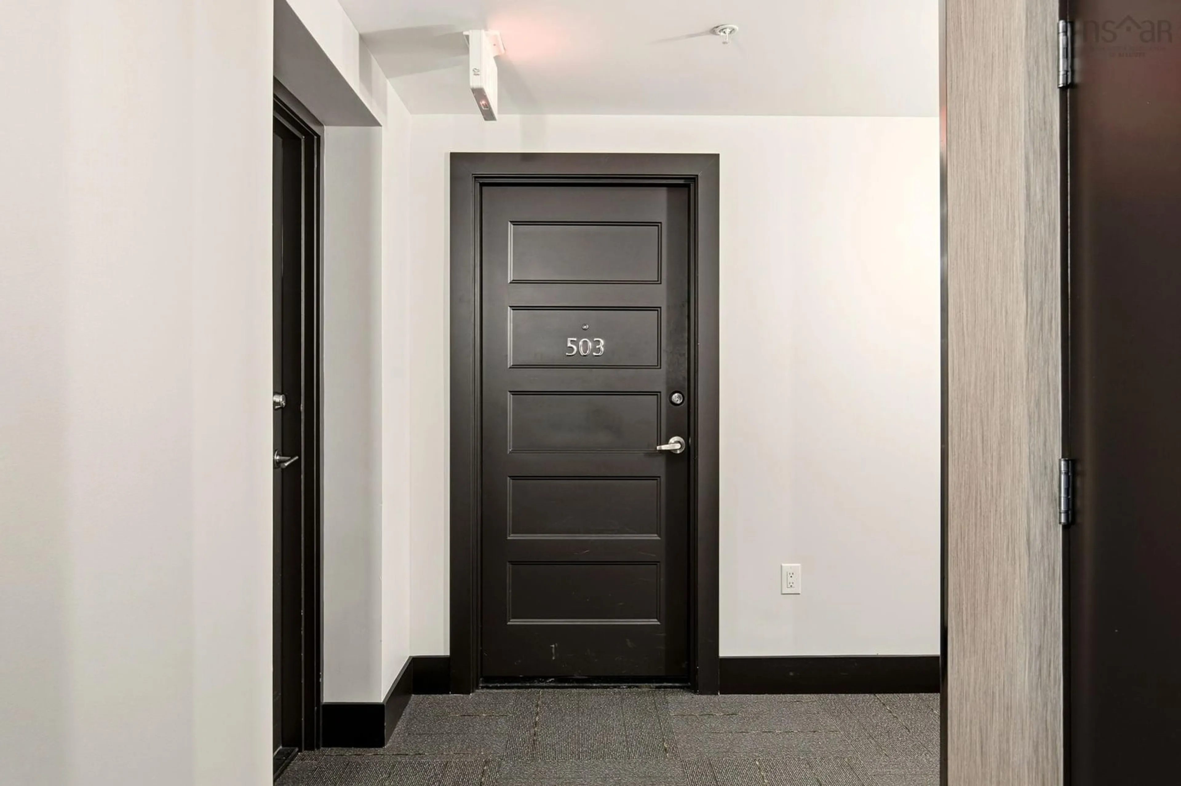 Indoor foyer for 15 Kings Wharf Place #503, Dartmouth Nova Scotia B2Y 0C2