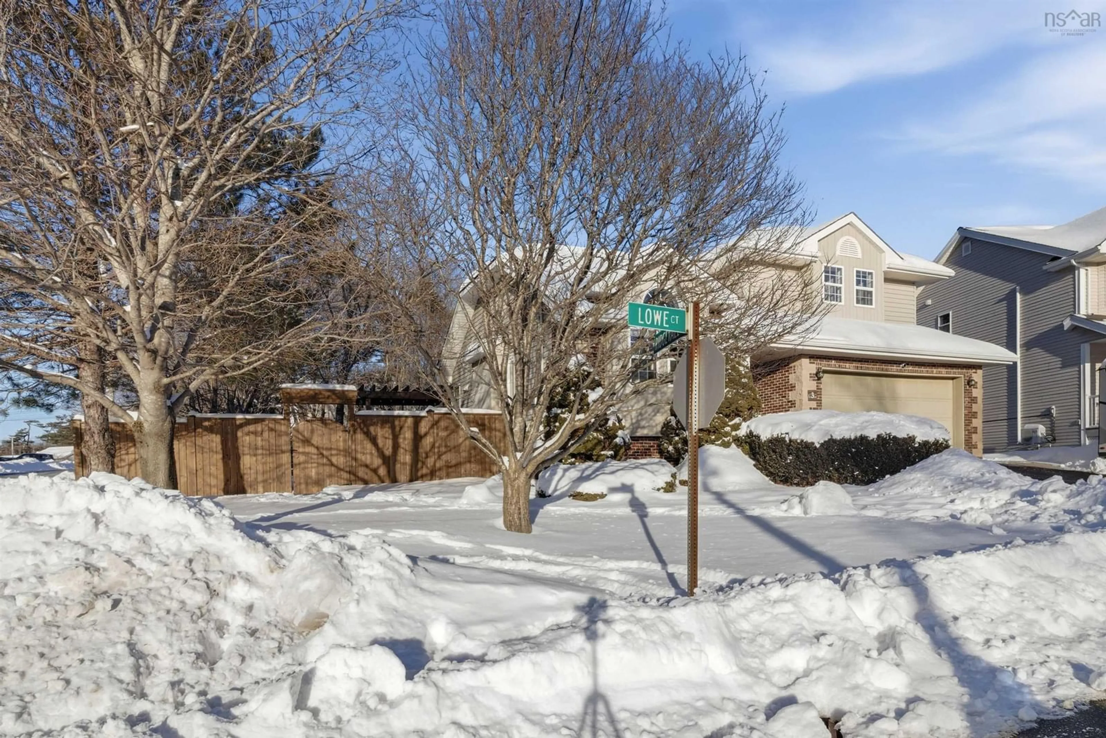 Unknown for 3 Lowe Crt, Bedford Nova Scotia B4A 3S7