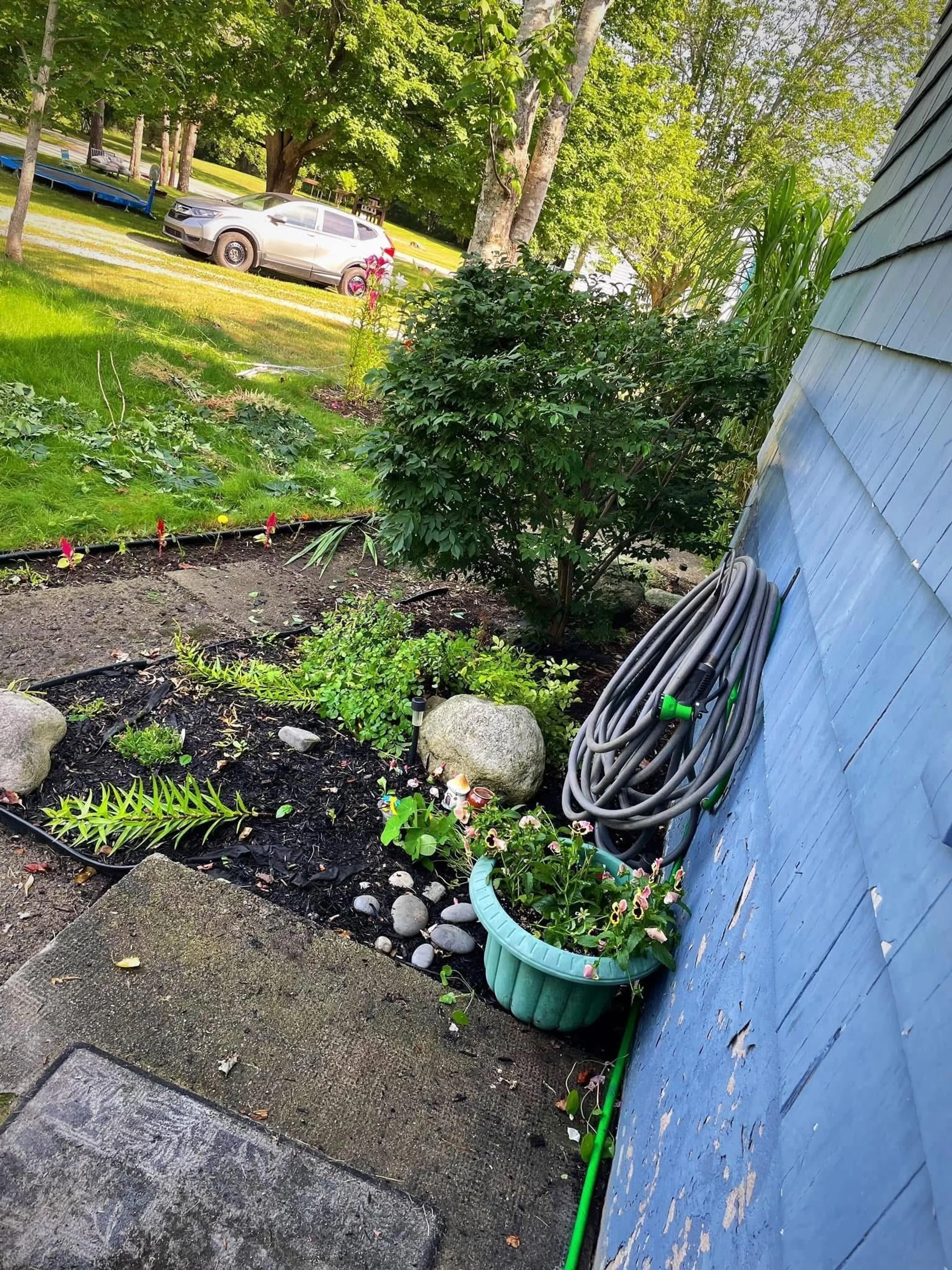 Patio, street for 197 Hammond St, Shelburne Nova Scotia B0T 1W0