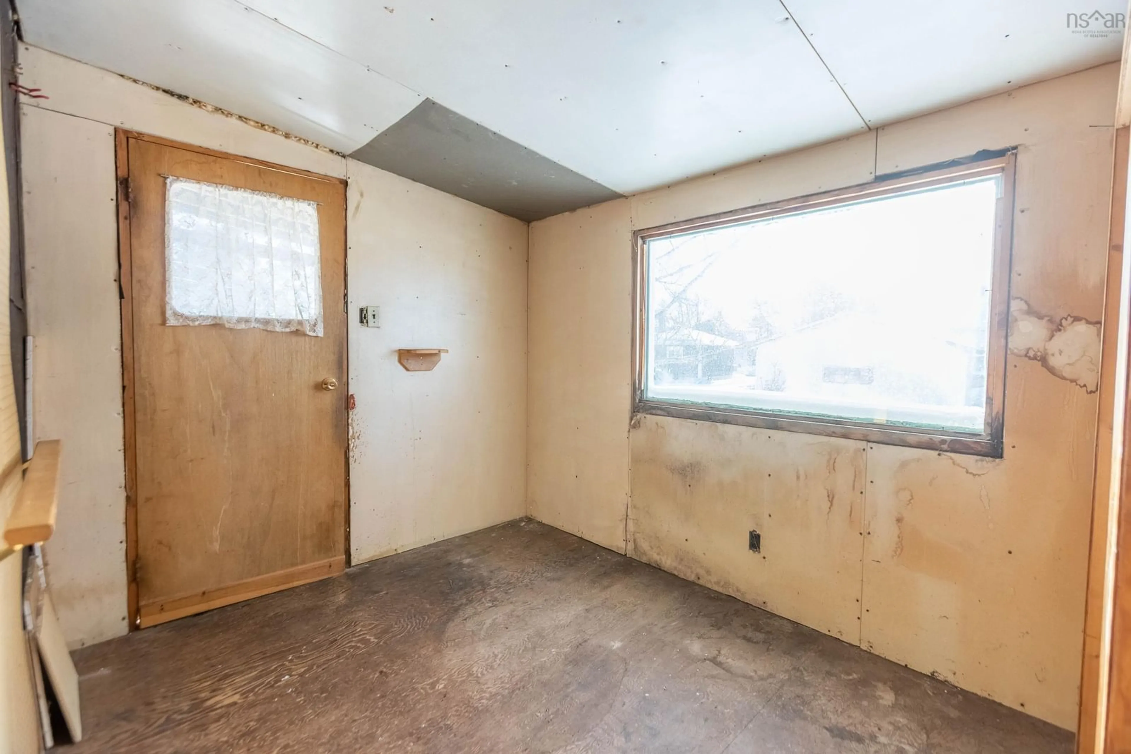 Unknown for 1 Boylston Ave, Amherst Nova Scotia B4W 3W7