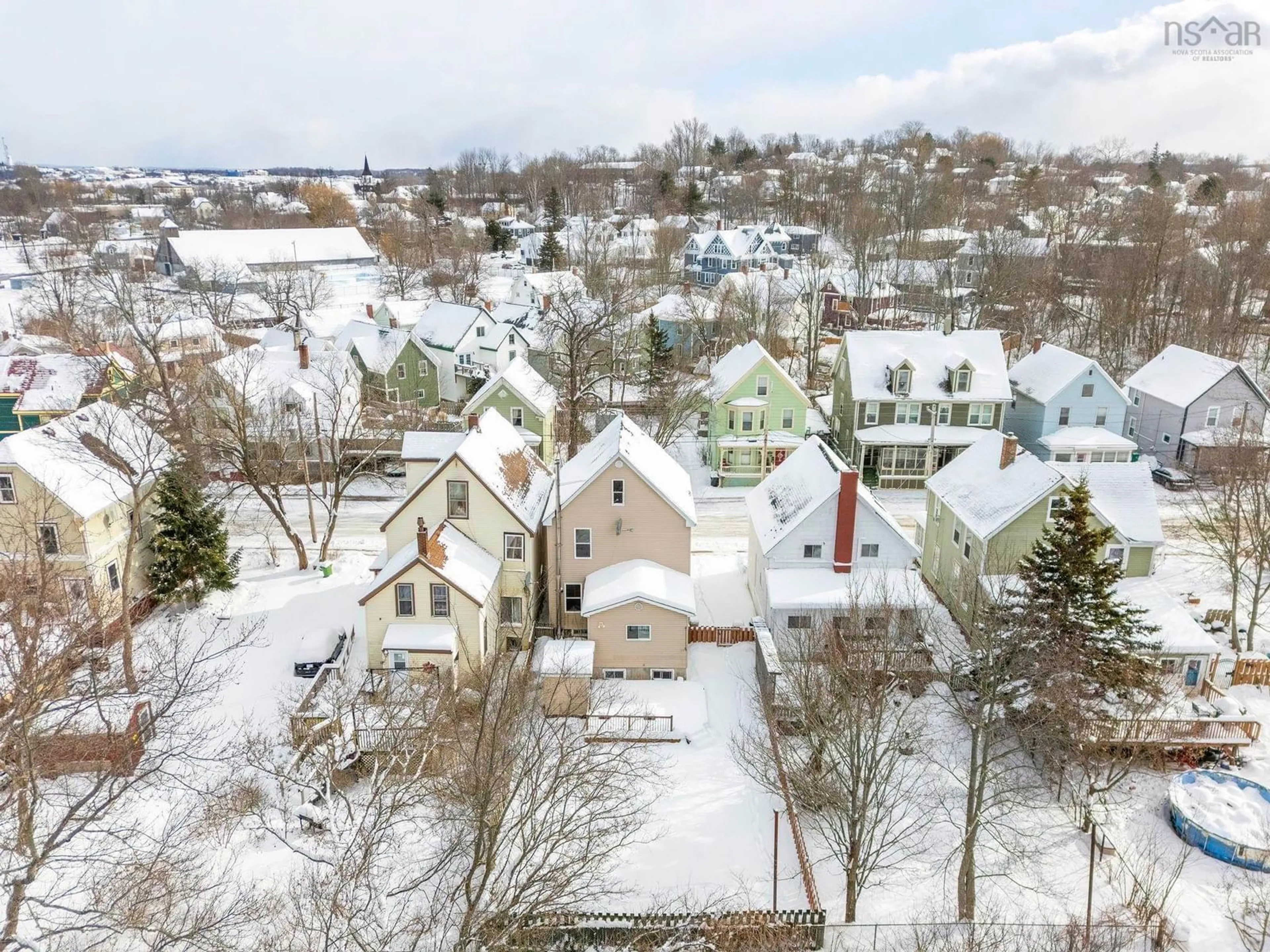 A pic from outside/outdoor area/front of a property/back of a property/a pic from drone, street for 204 Victoria St, Windsor Nova Scotia B0N 2T0