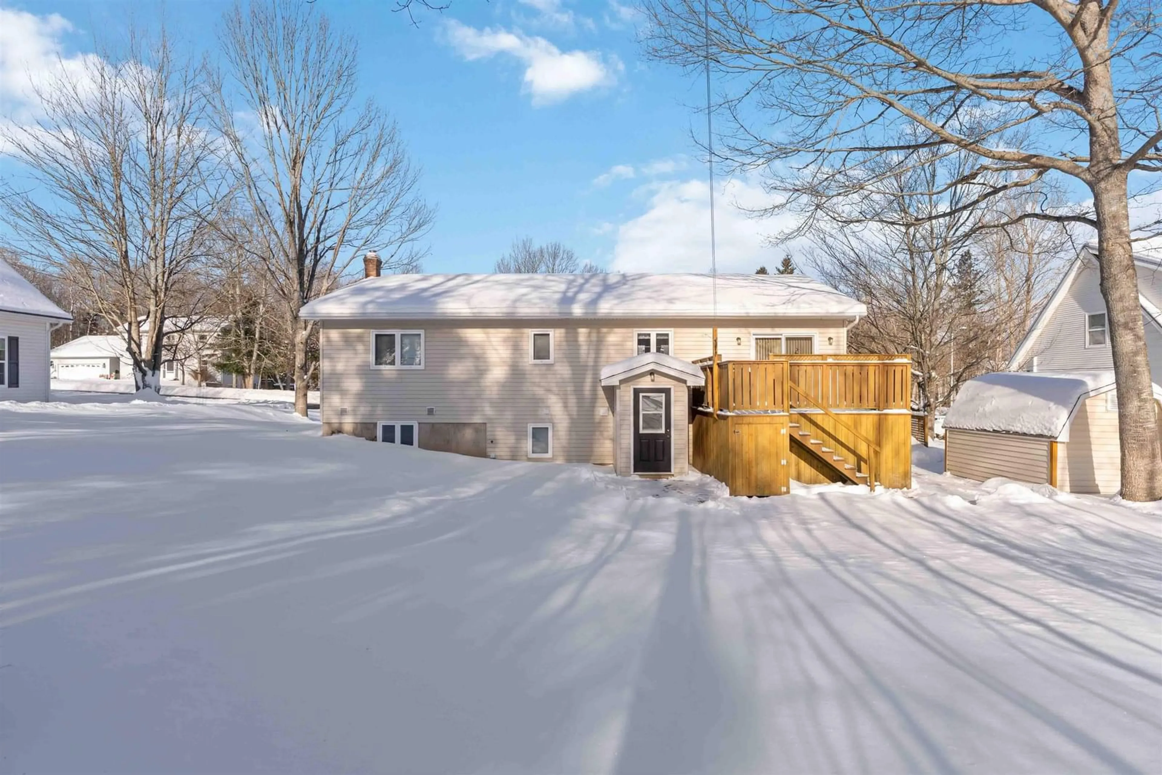 A pic from outside/outdoor area/front of a property/back of a property/a pic from drone, street for 8 Acadia Dr, Kentville Nova Scotia B4N 5E1