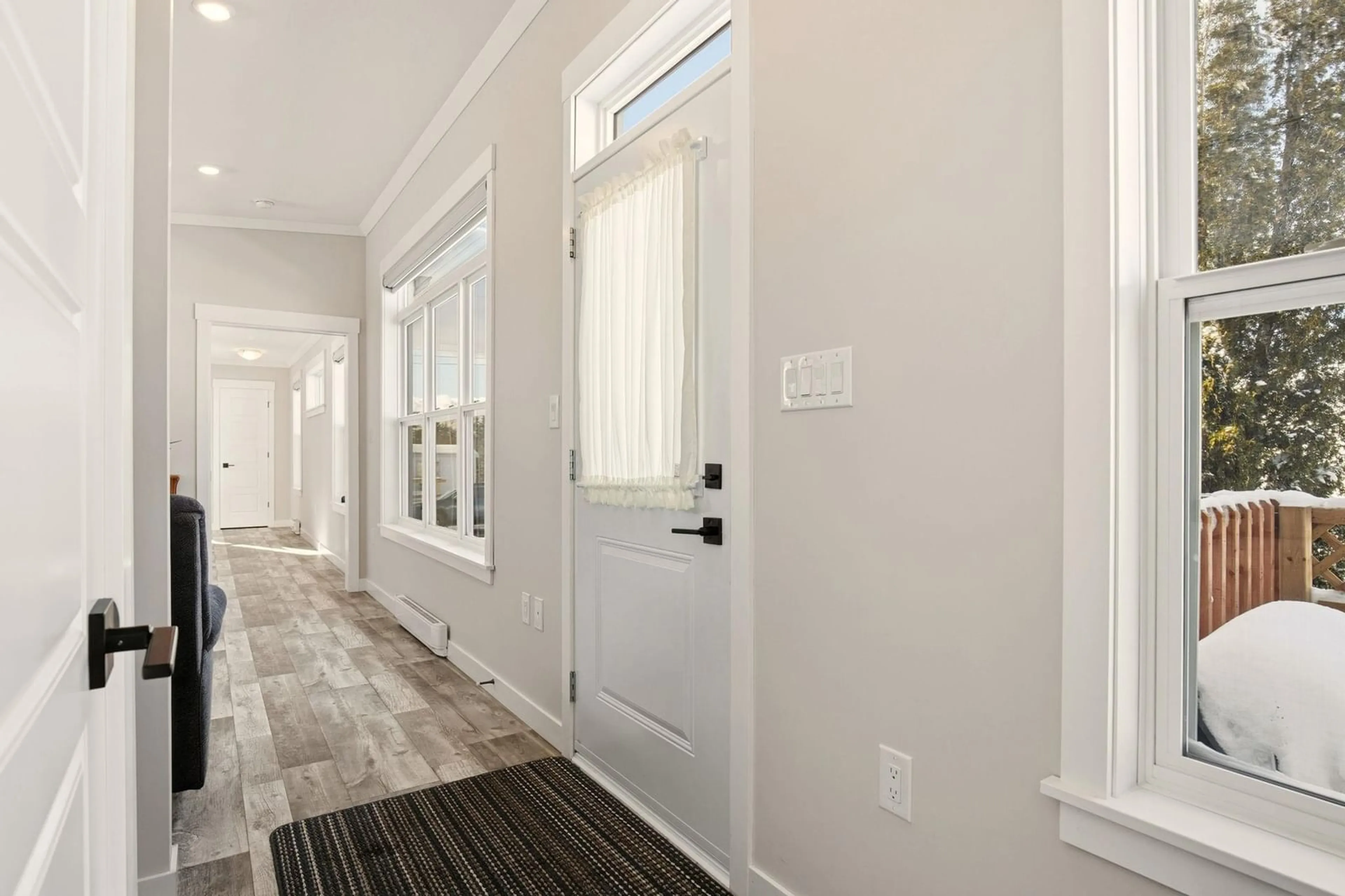 Indoor entryway for 40 Davis Dr, Mount Uniacke Nova Scotia B0N 1Z0