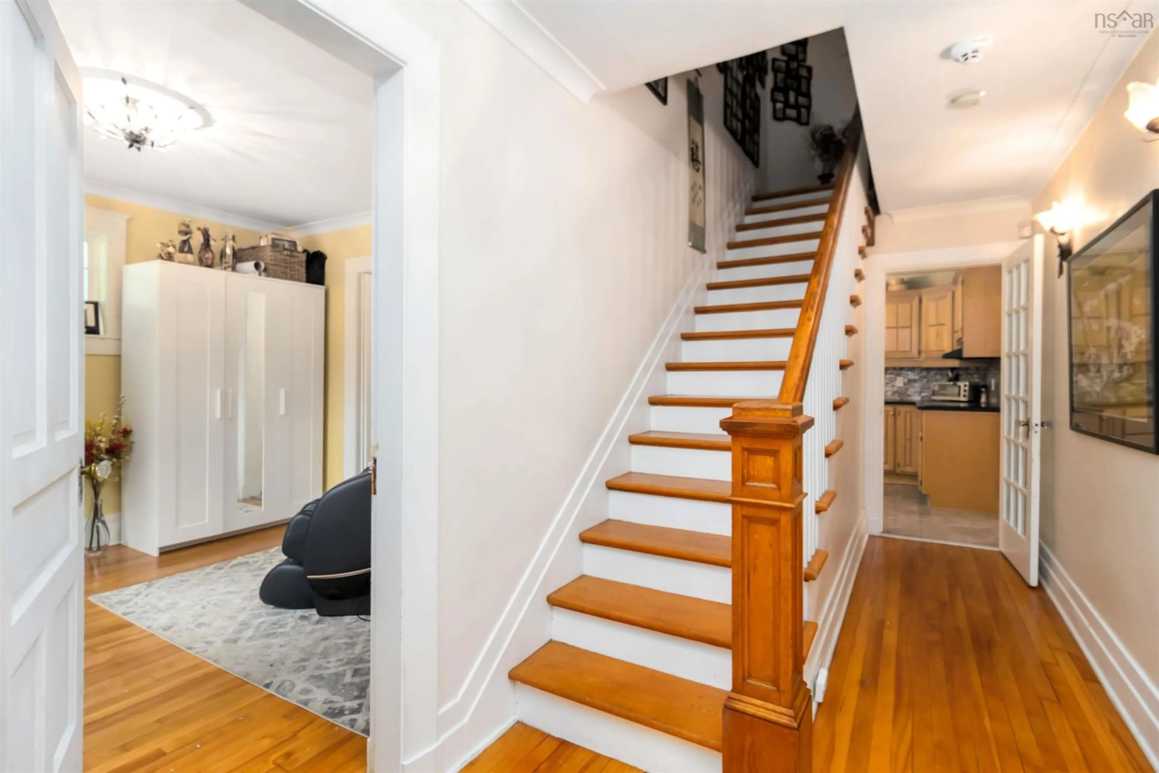 Stairs for 949 Mclean St, Halifax Nova Scotia B3H 2V2