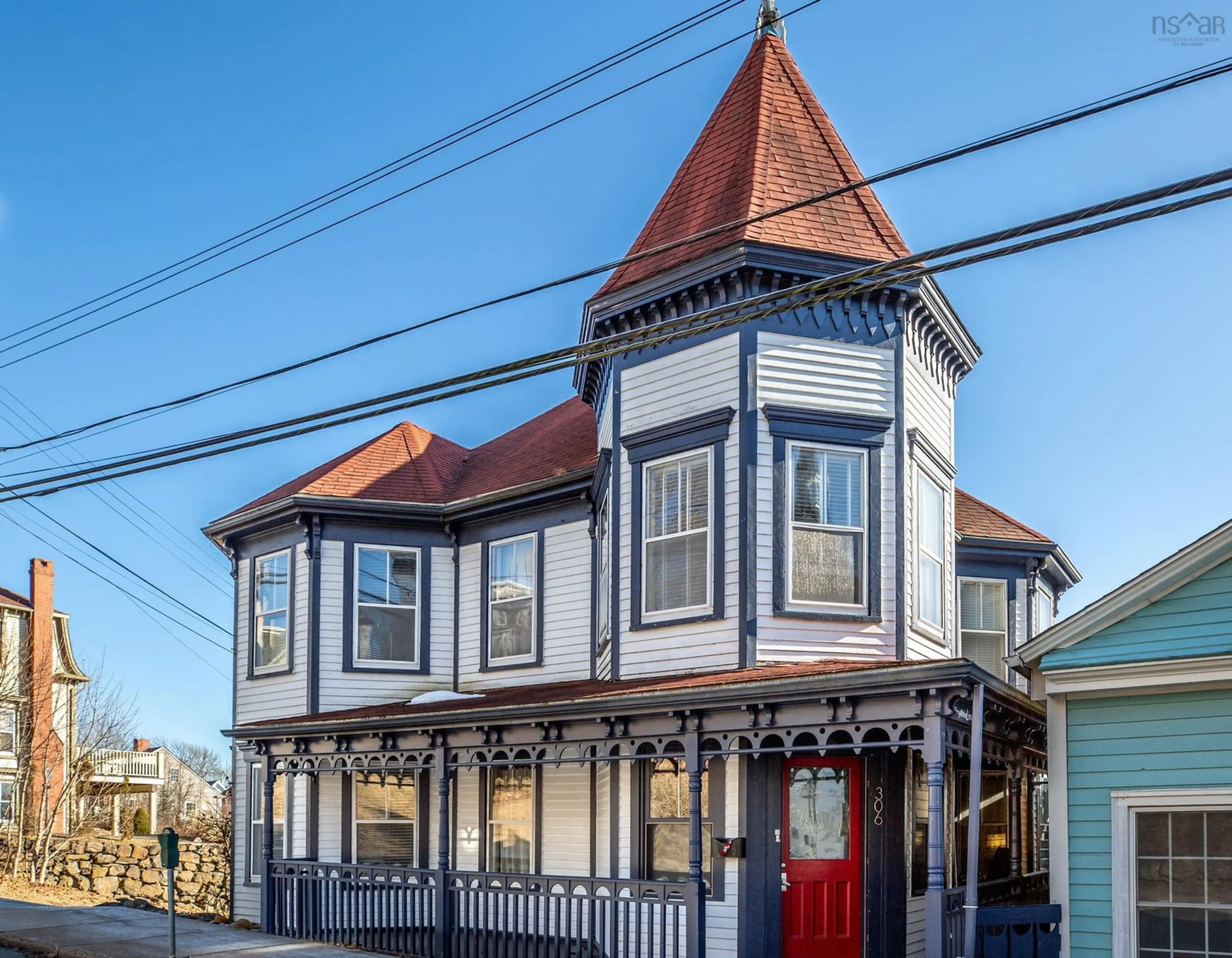 Home with vinyl exterior material, street for 306 Lincoln St, Lunenburg Nova Scotia B0J 2C0