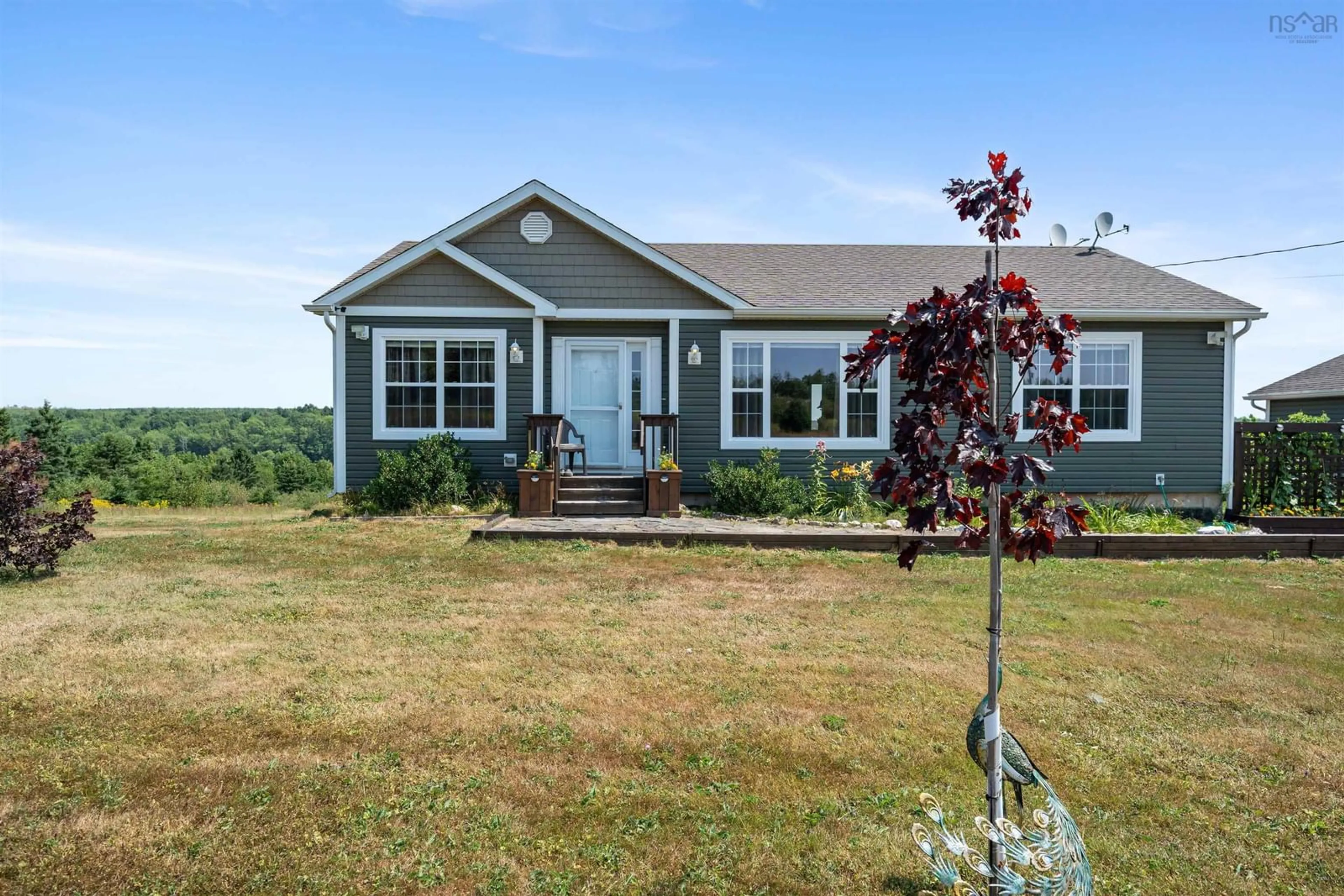 Home with vinyl exterior material, water/lake/river/ocean view for 946 Lake Egmont Road, Lake Egmont Nova Scotia B0N 1Y0