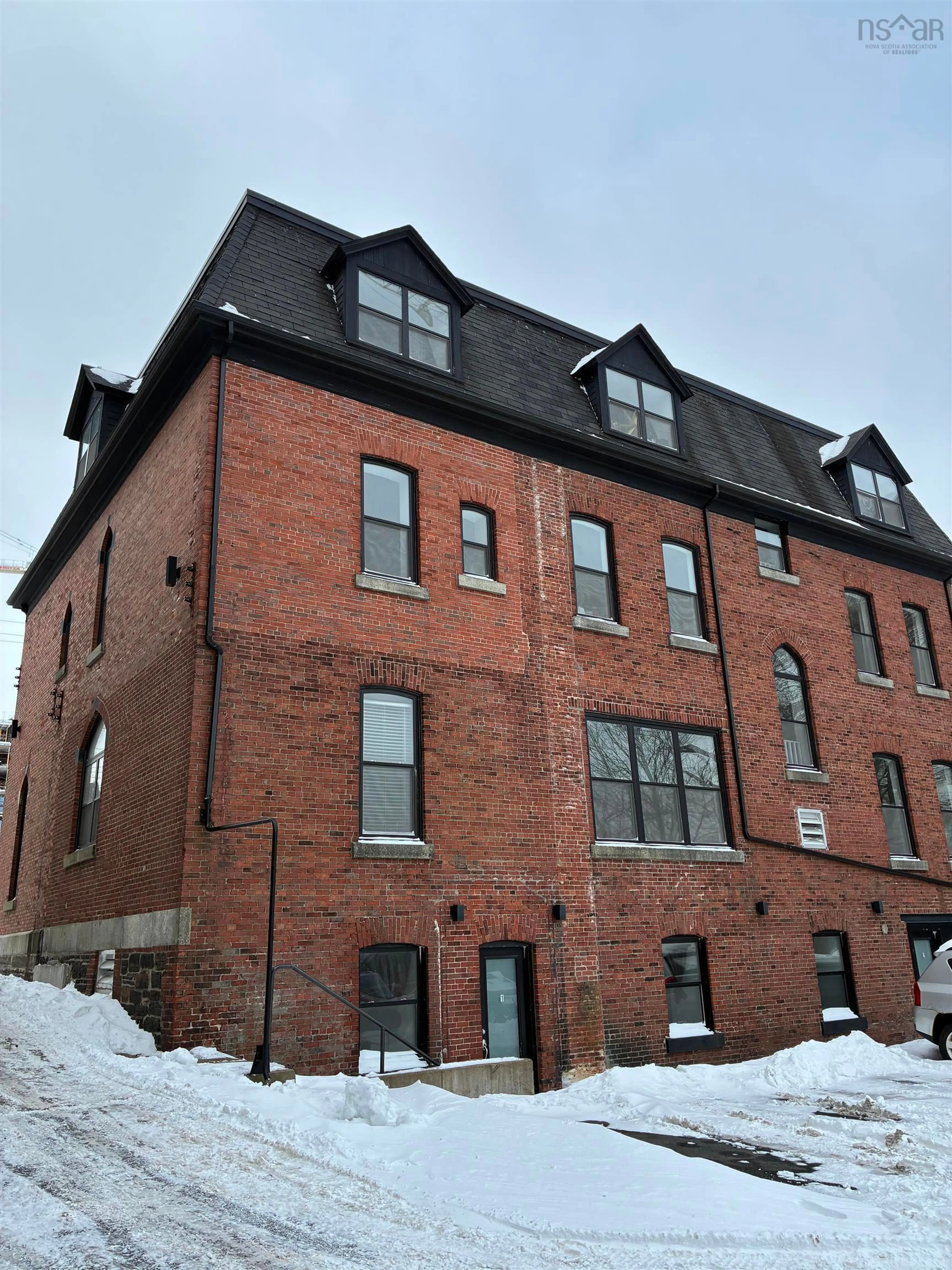 Home with brick exterior material, building for 2267 Brunswick St, Halifax Nova Scotia B3K 2Y9