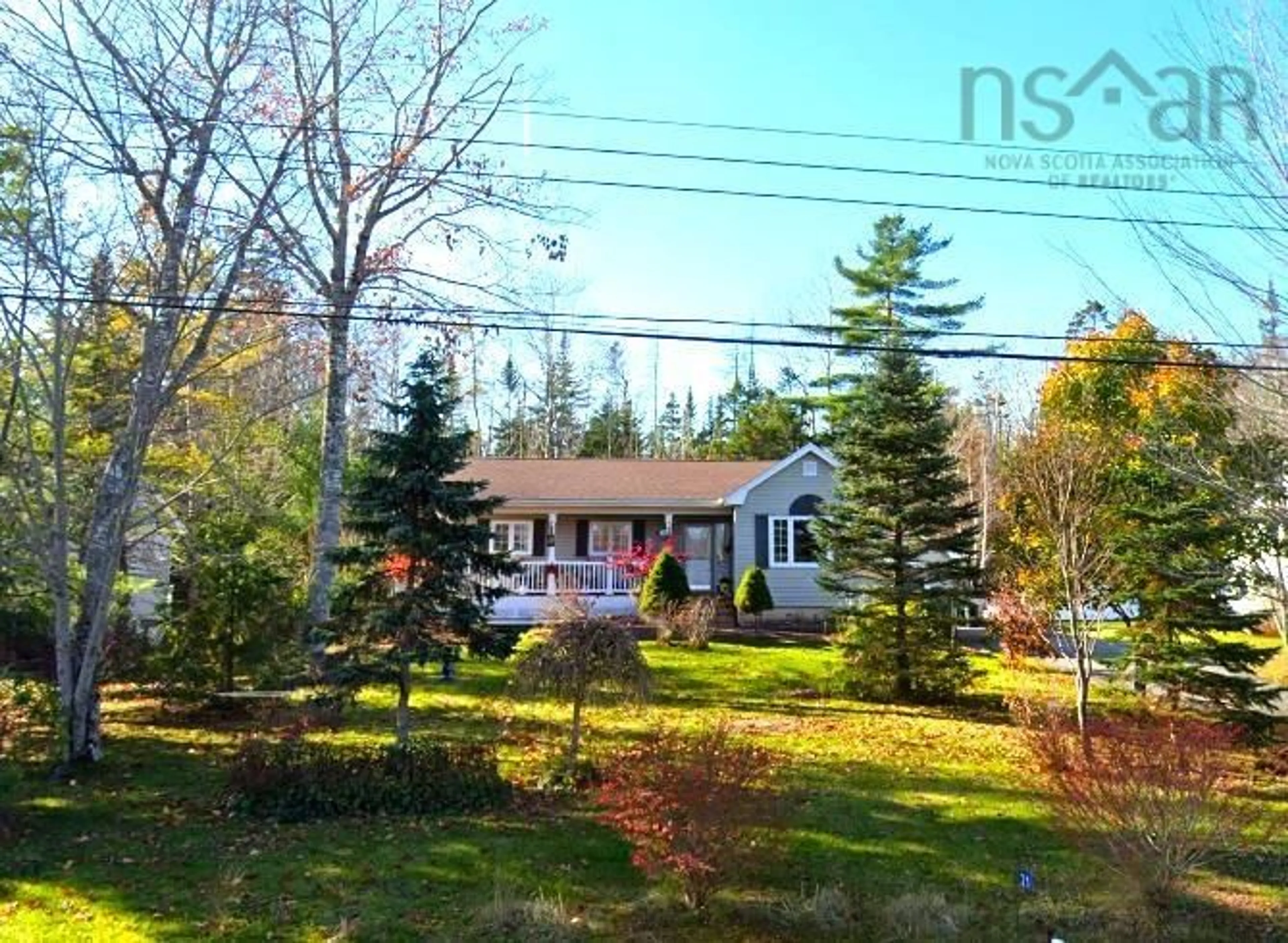 A pic from outside/outdoor area/front of a property/back of a property/a pic from drone, unknown for 21 Boyd Ave, Enfield Nova Scotia B2T 1C6