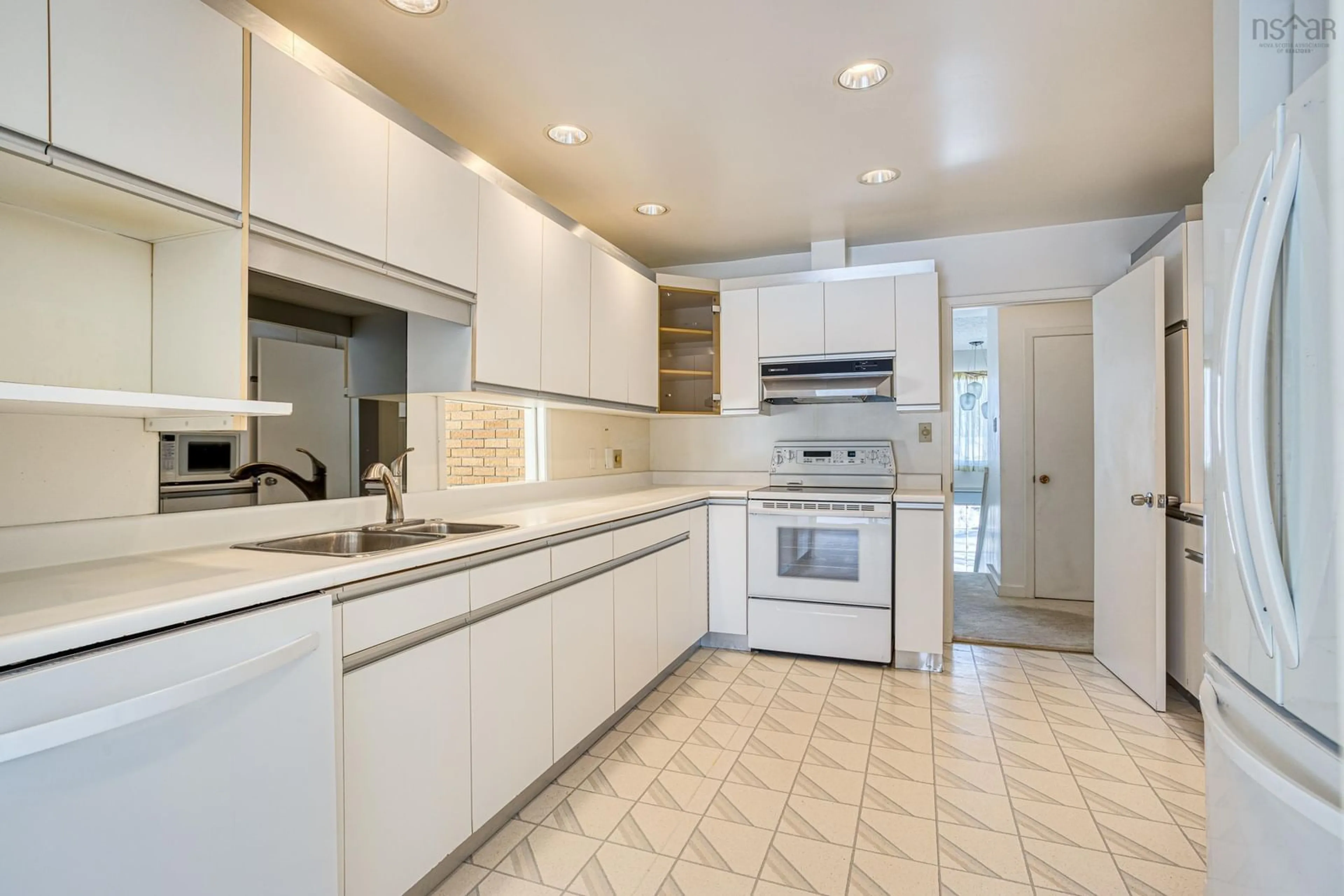 Unknown for 38 Deepwood Cres, Rockingham Nova Scotia B3M 2Y6