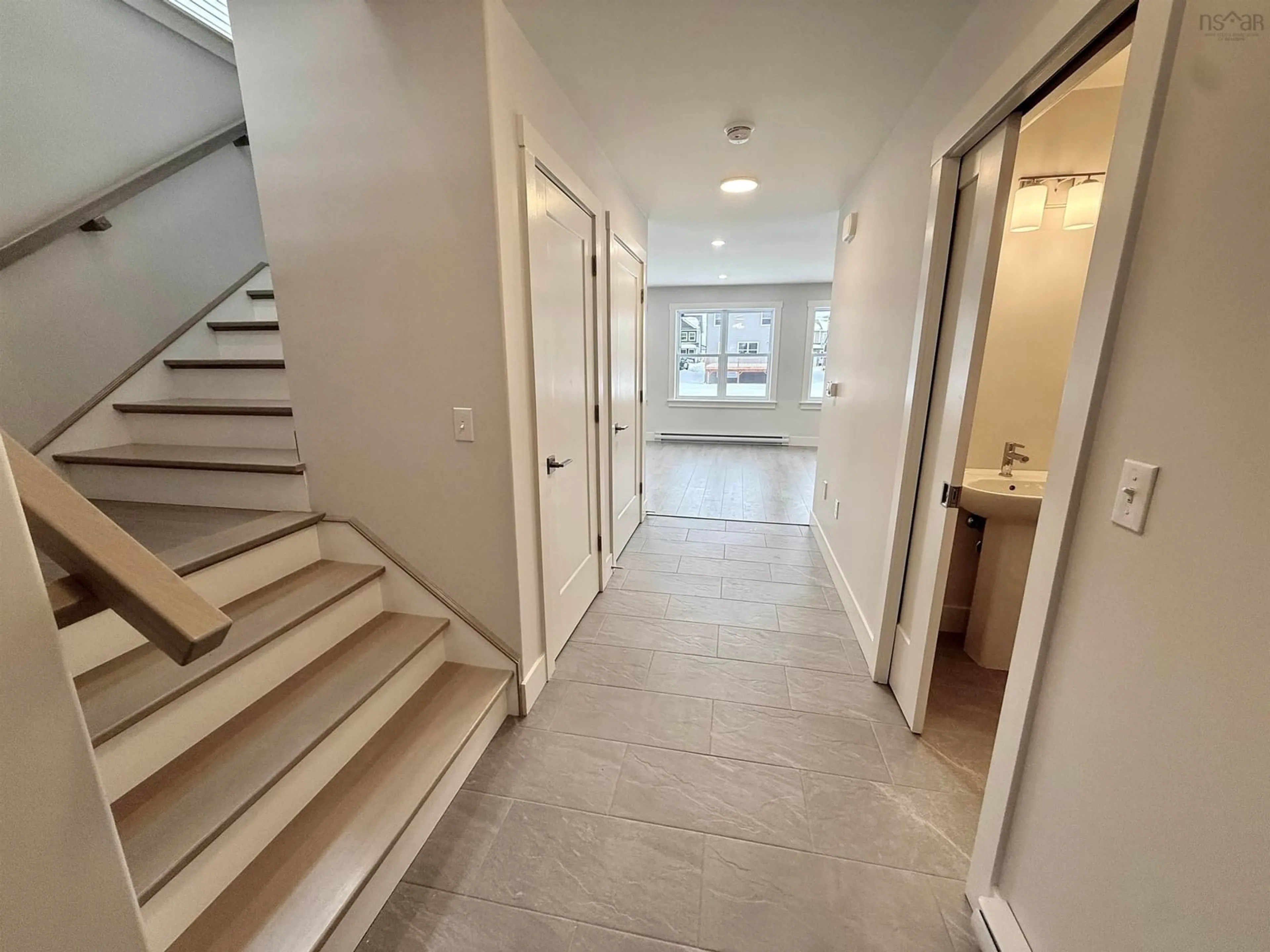 Indoor foyer for 19 Brick Lane, Halifax Nova Scotia B3P 0G4