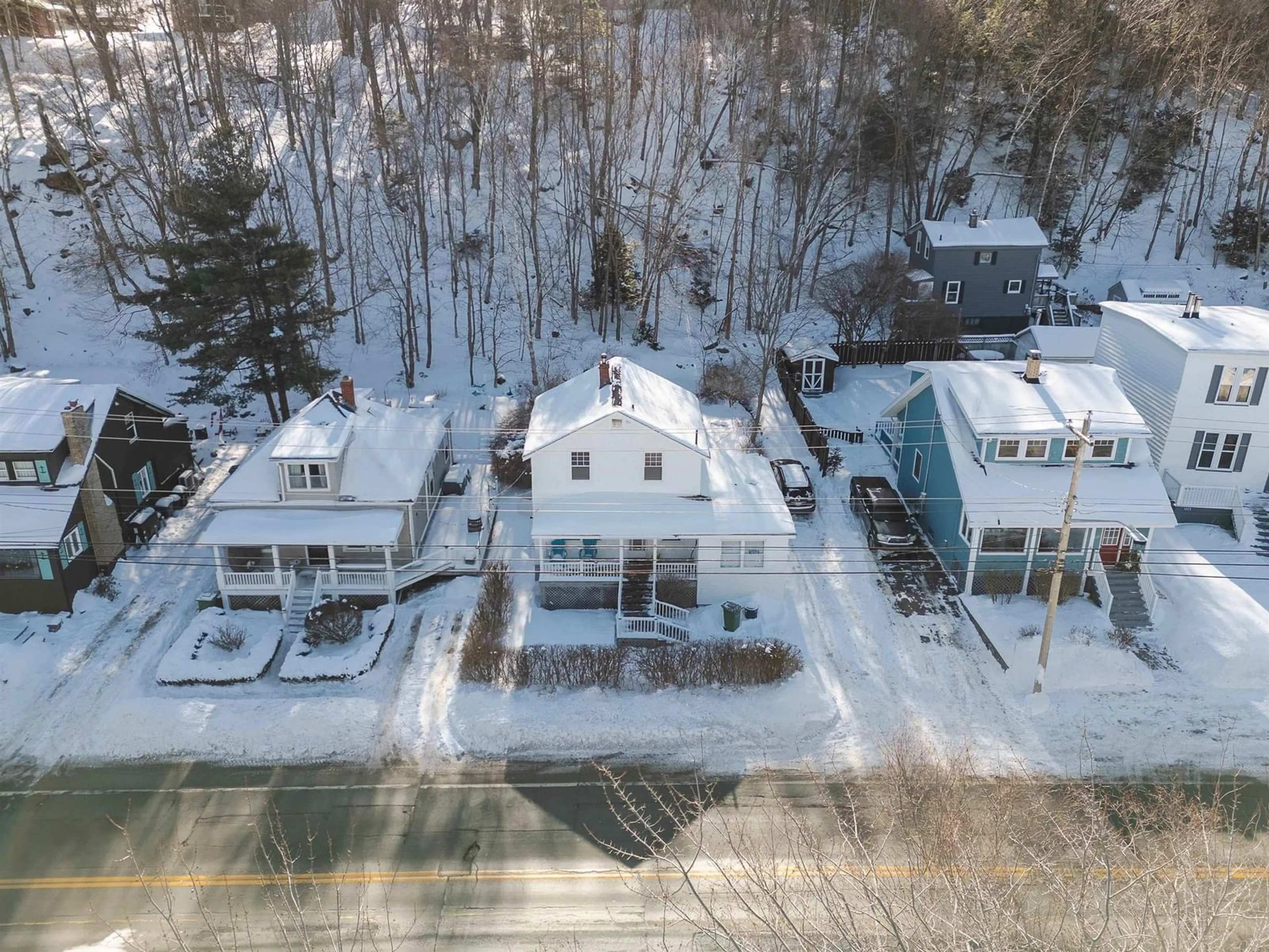 A pic from outside/outdoor area/front of a property/back of a property/a pic from drone, unknown for 1233 Purcells Cove Rd, Halifax Nova Scotia B3P 2B3