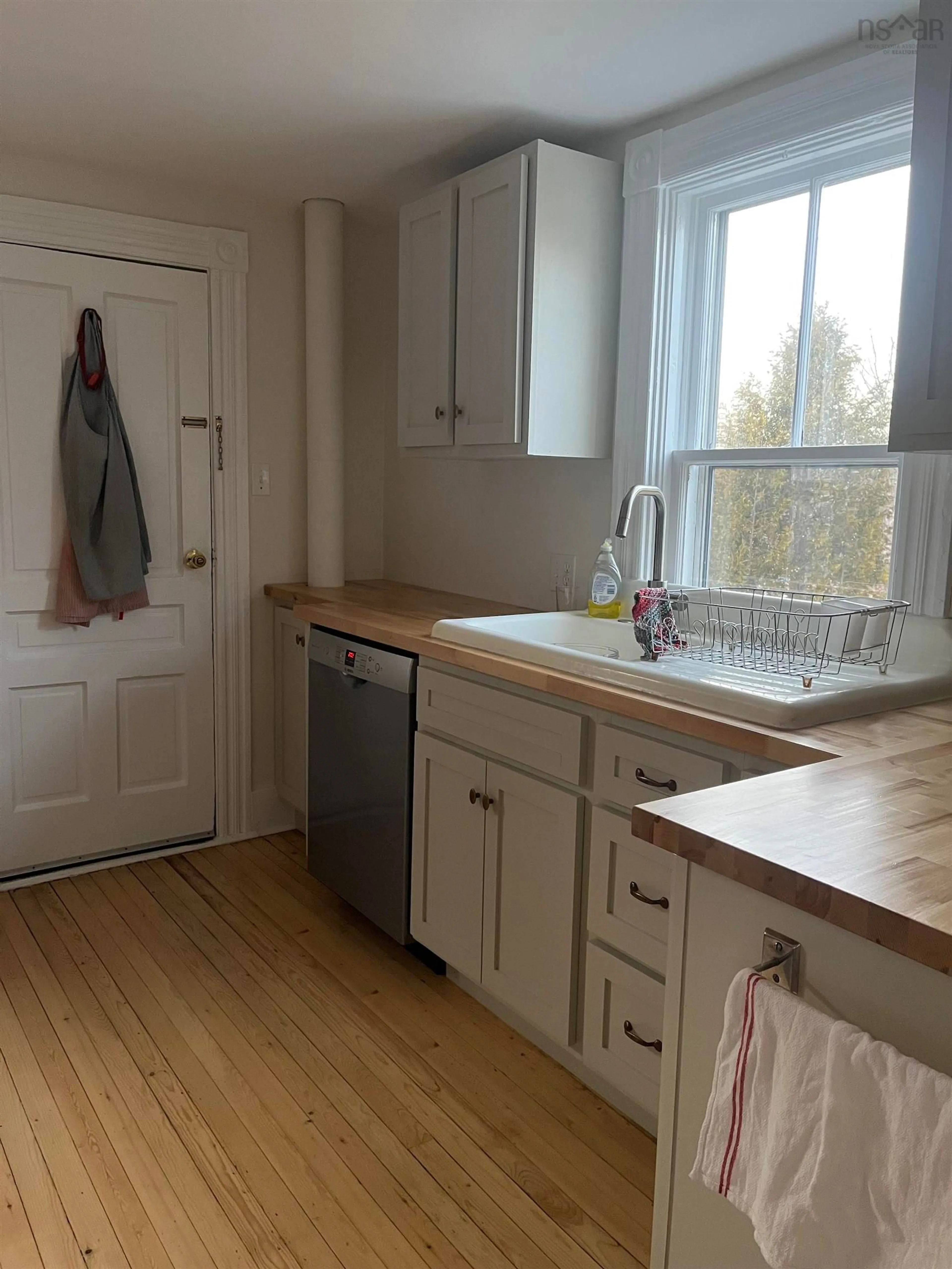 Unknown for 120 Old Port Mouton Rd, Liverpool Nova Scotia B0T 1K0