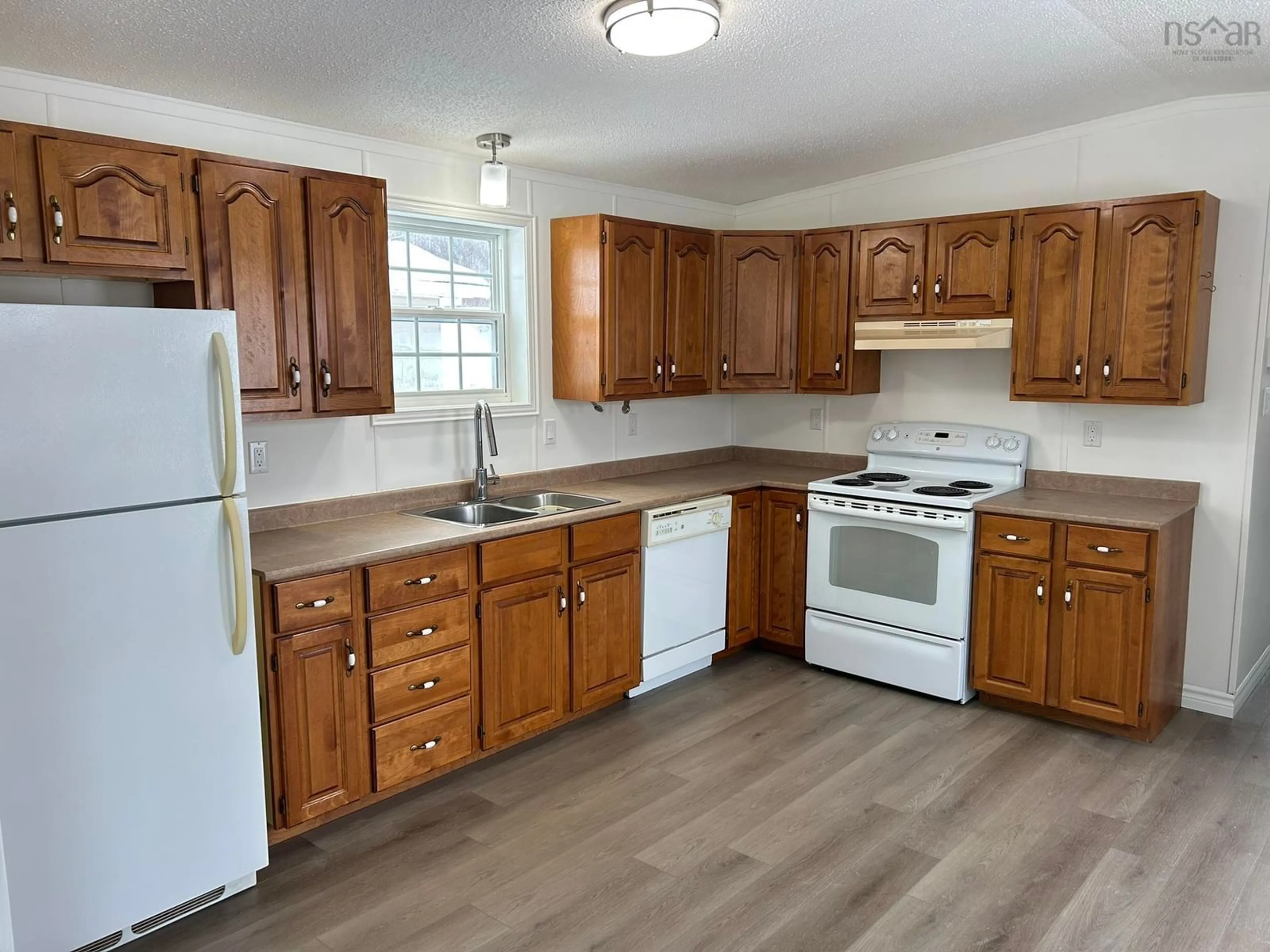 Standard kitchen, wood/laminate floor for 1011 Evans Way, Westville Nova Scotia B0K 2A0
