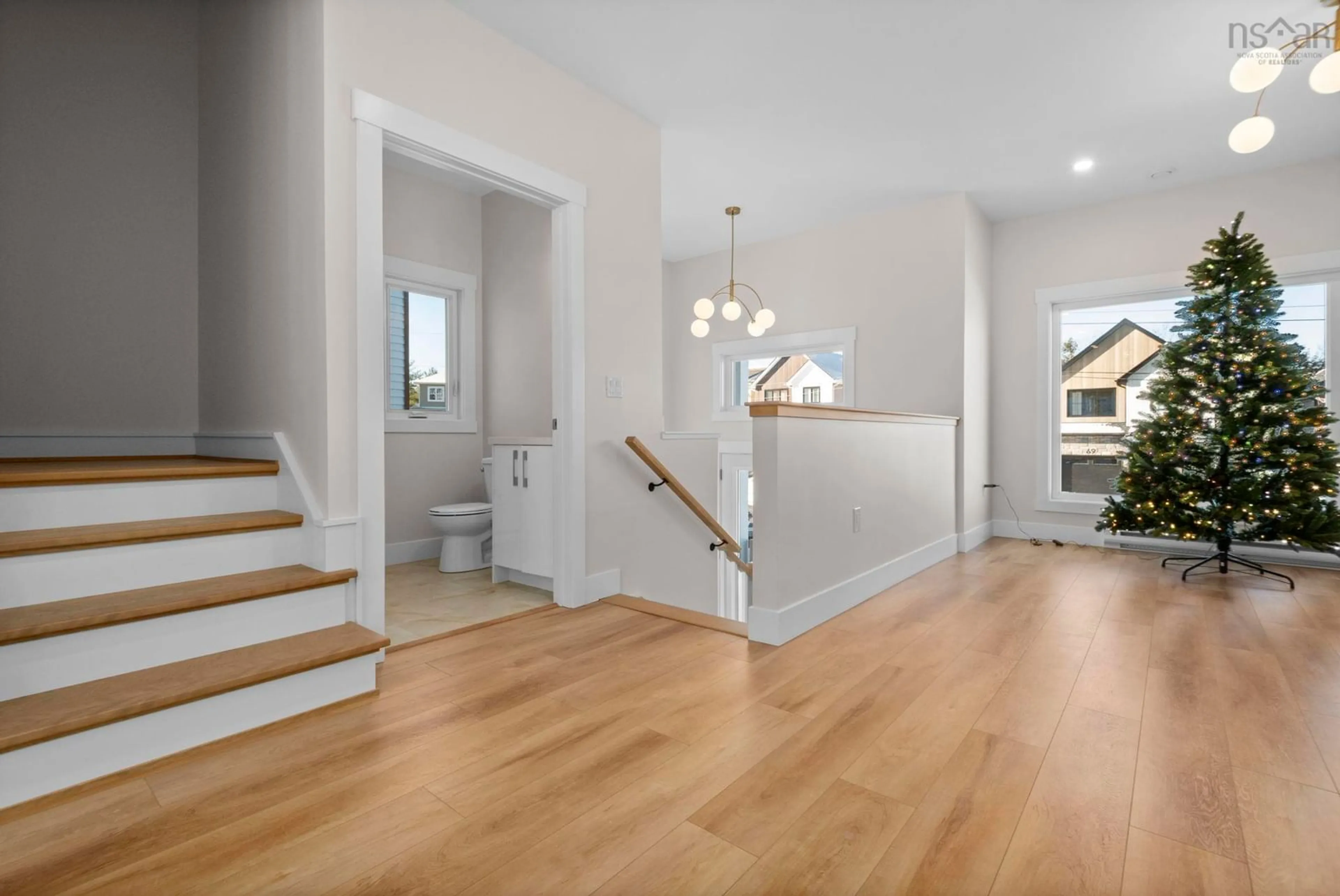 Indoor entryway for 70 Pearlgarden Close, Dartmouth Nova Scotia B2X 0C2