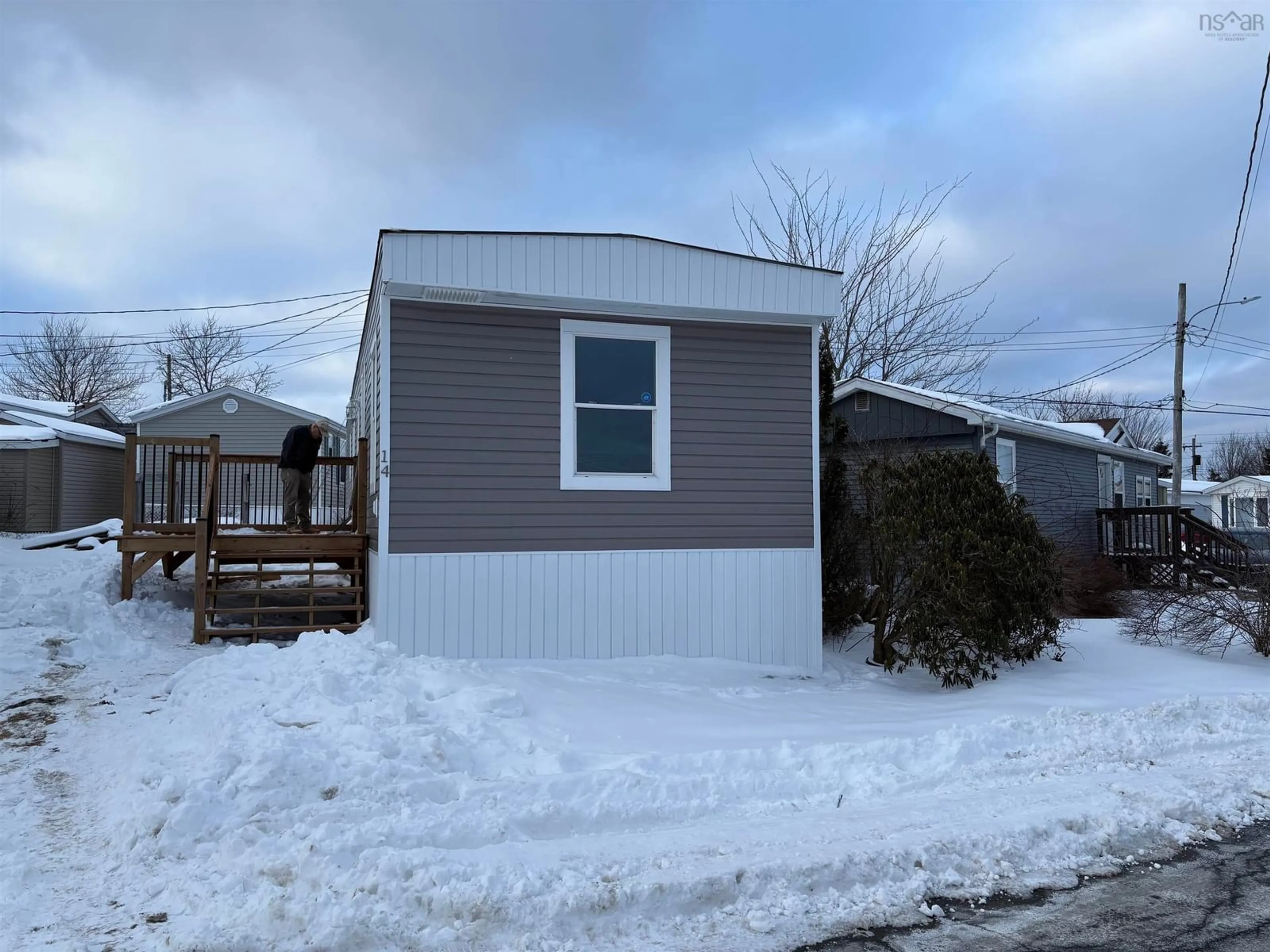 Shed for 14 Florence Ave, Dartmouth Nova Scotia B2W 2A5