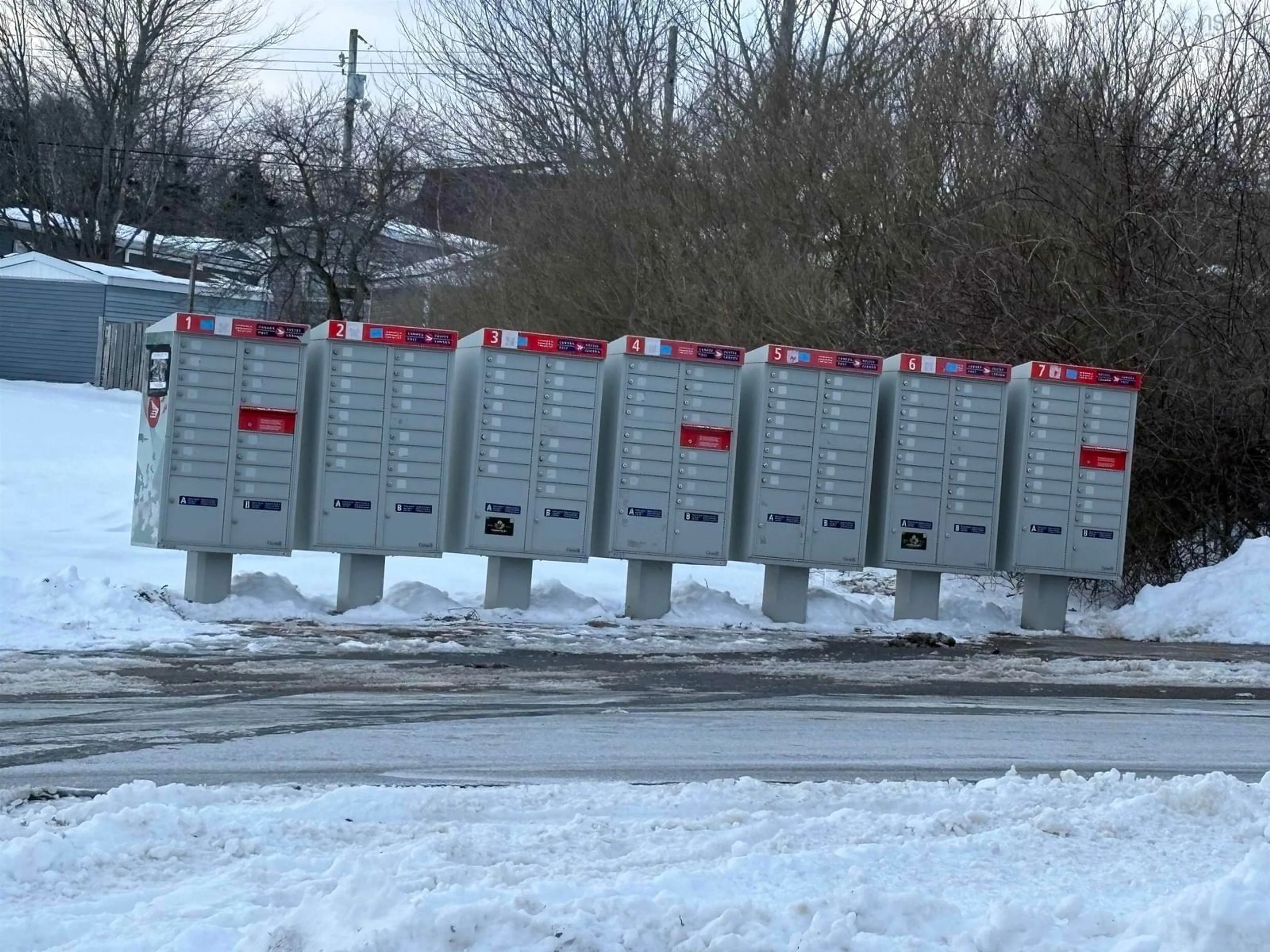 Parking for 14 Florence Ave, Dartmouth Nova Scotia B2W 2A5