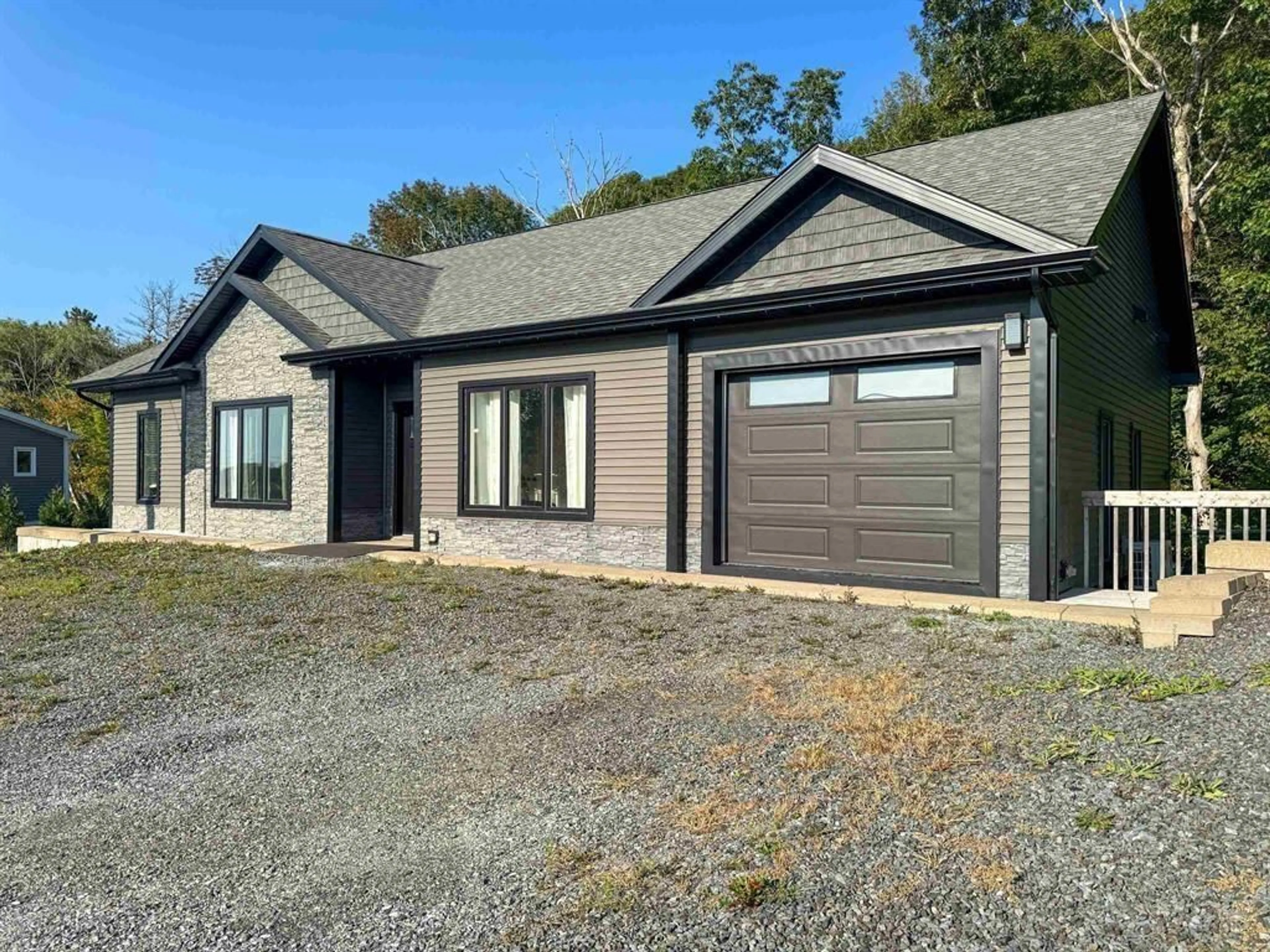 Home with vinyl exterior material, street for 277 Haven Dr, Bridgewater Nova Scotia B4V 4E4