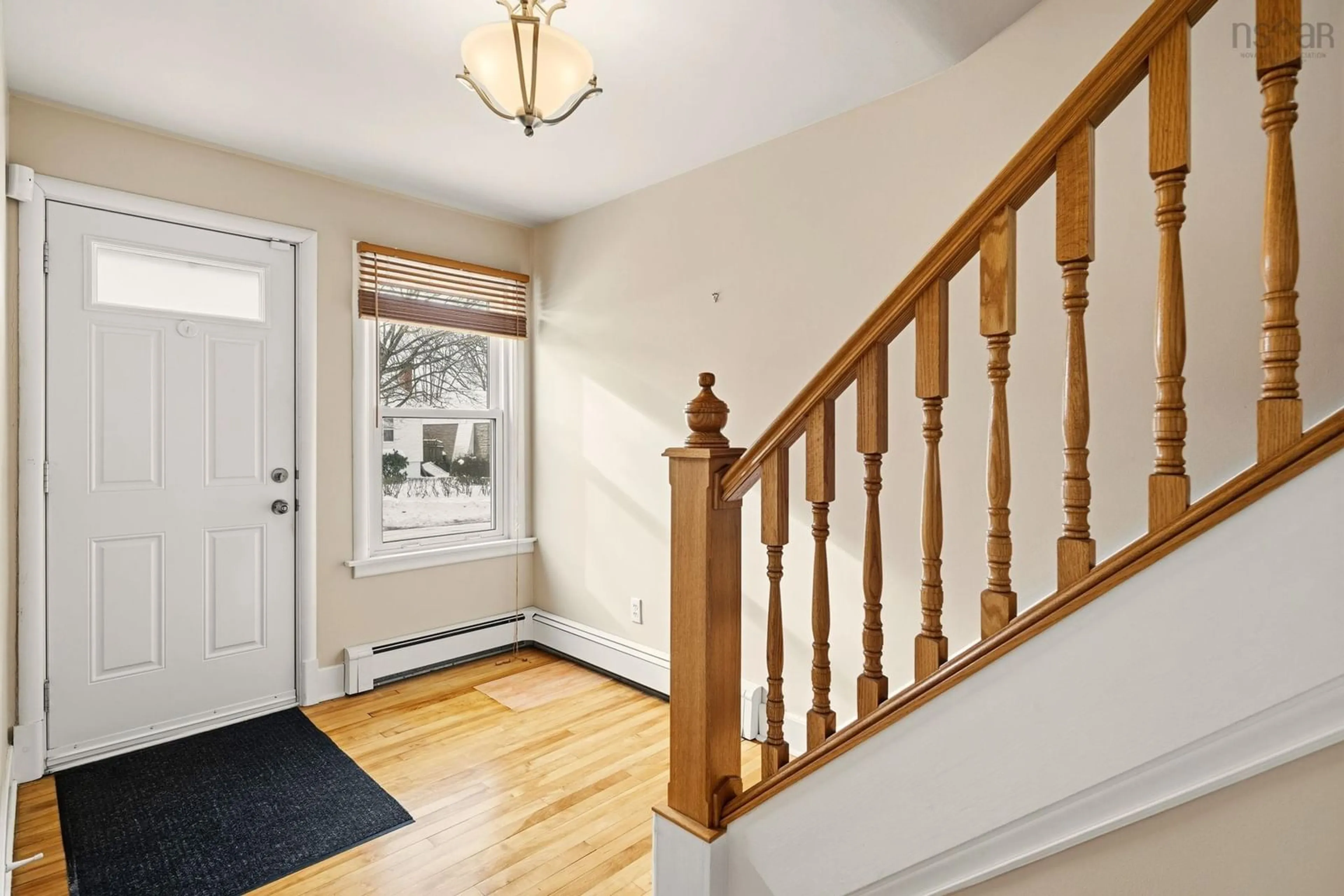Indoor entryway for 3691 Leaman St, Halifax Nova Scotia B3K 4A2