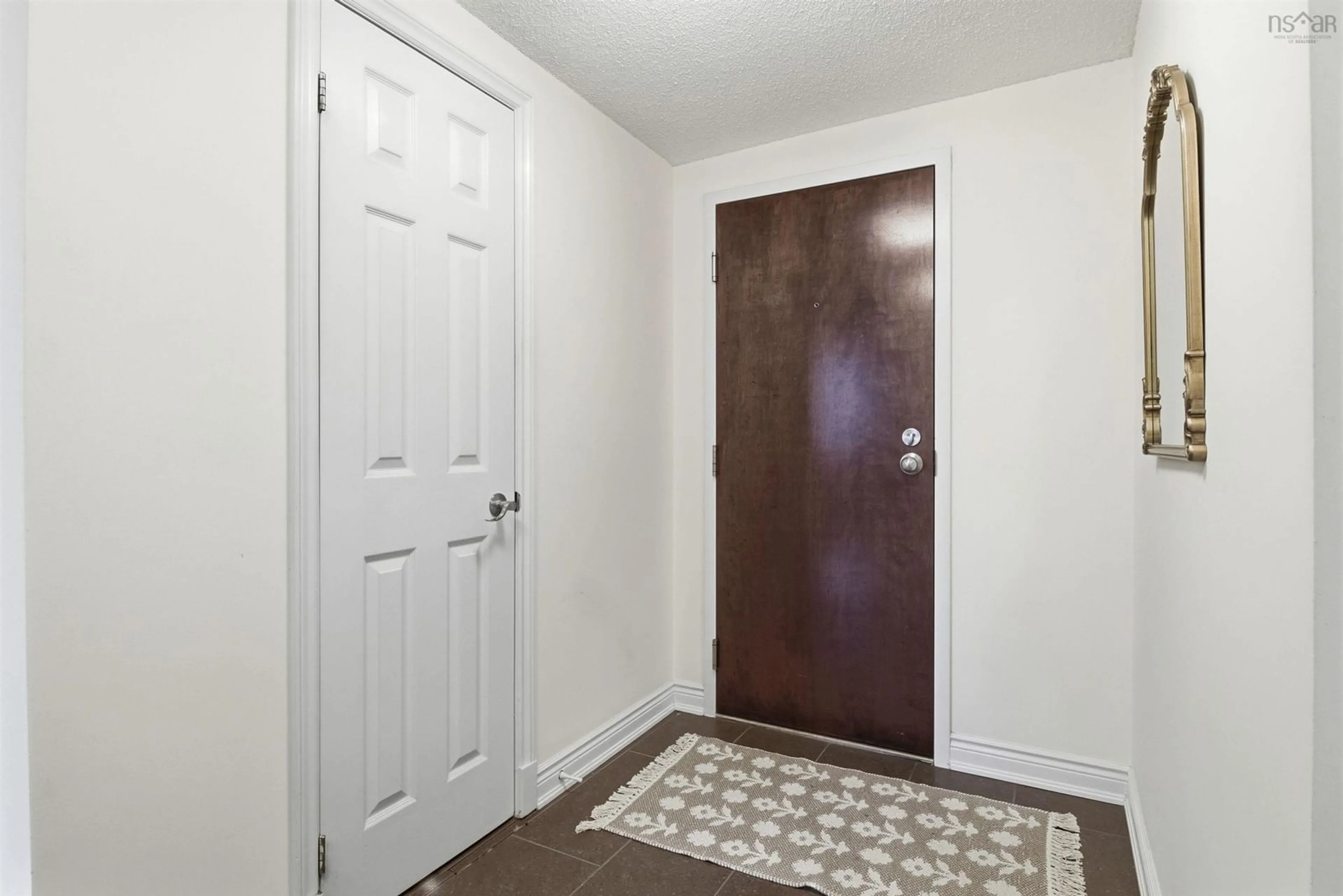 Indoor entryway for 5530 Artillery Pl #301, Halifax Nova Scotia B3J 1J3