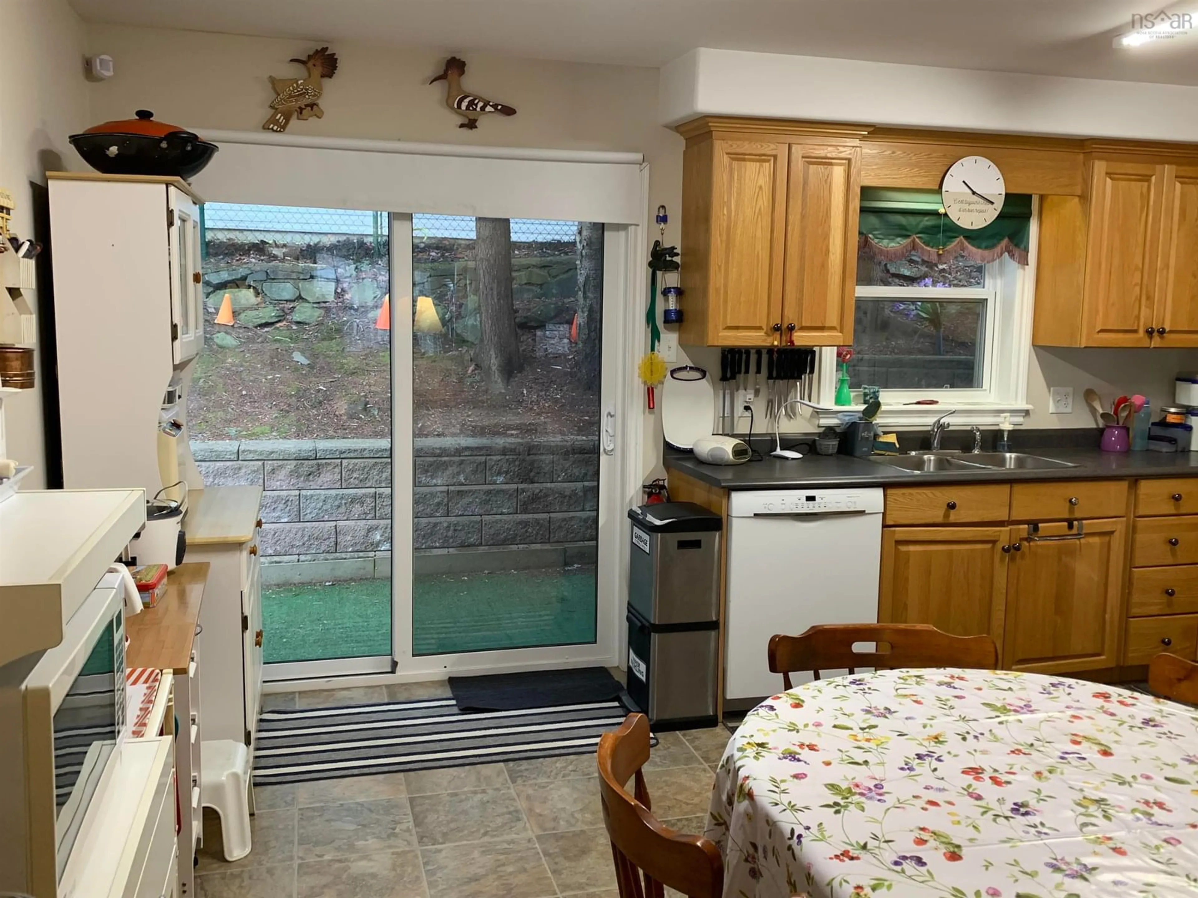 Standard kitchen, ceramic/tile floor for 4A Rockhaven Dr, Halifax Nova Scotia B3M 1Z9