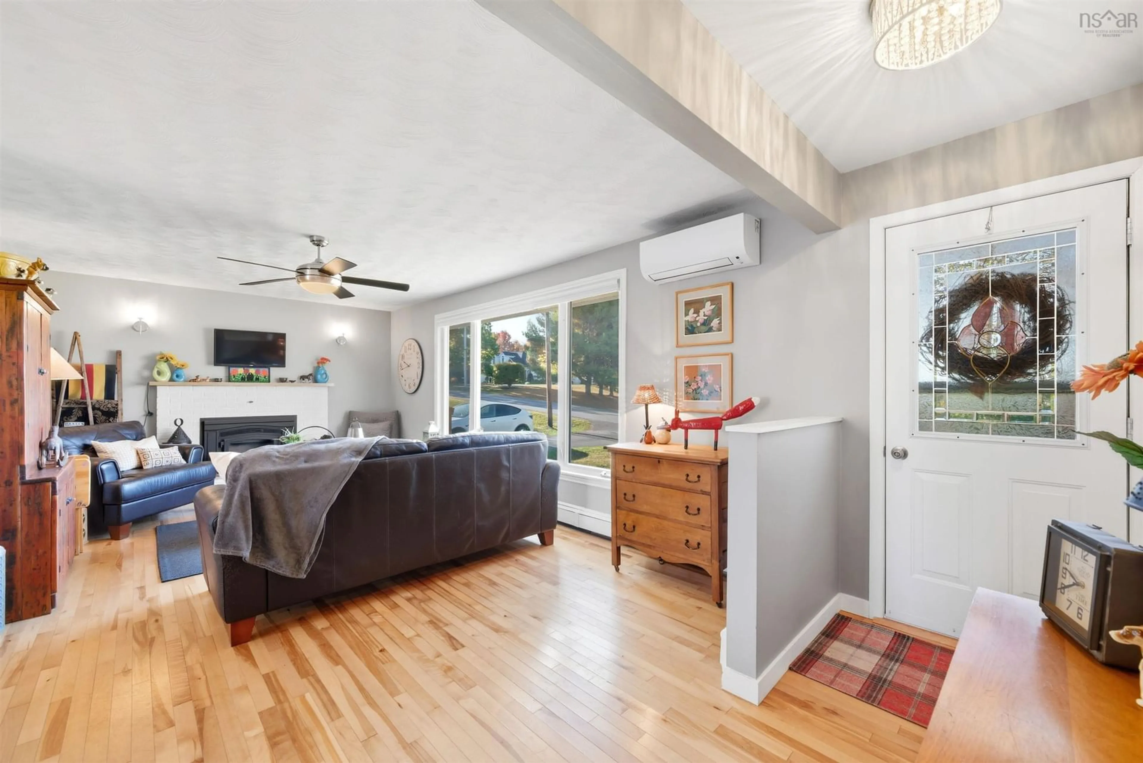 Living room with furniture, unknown for 178 Town Road, Falmouth Nova Scotia B0P 1L0