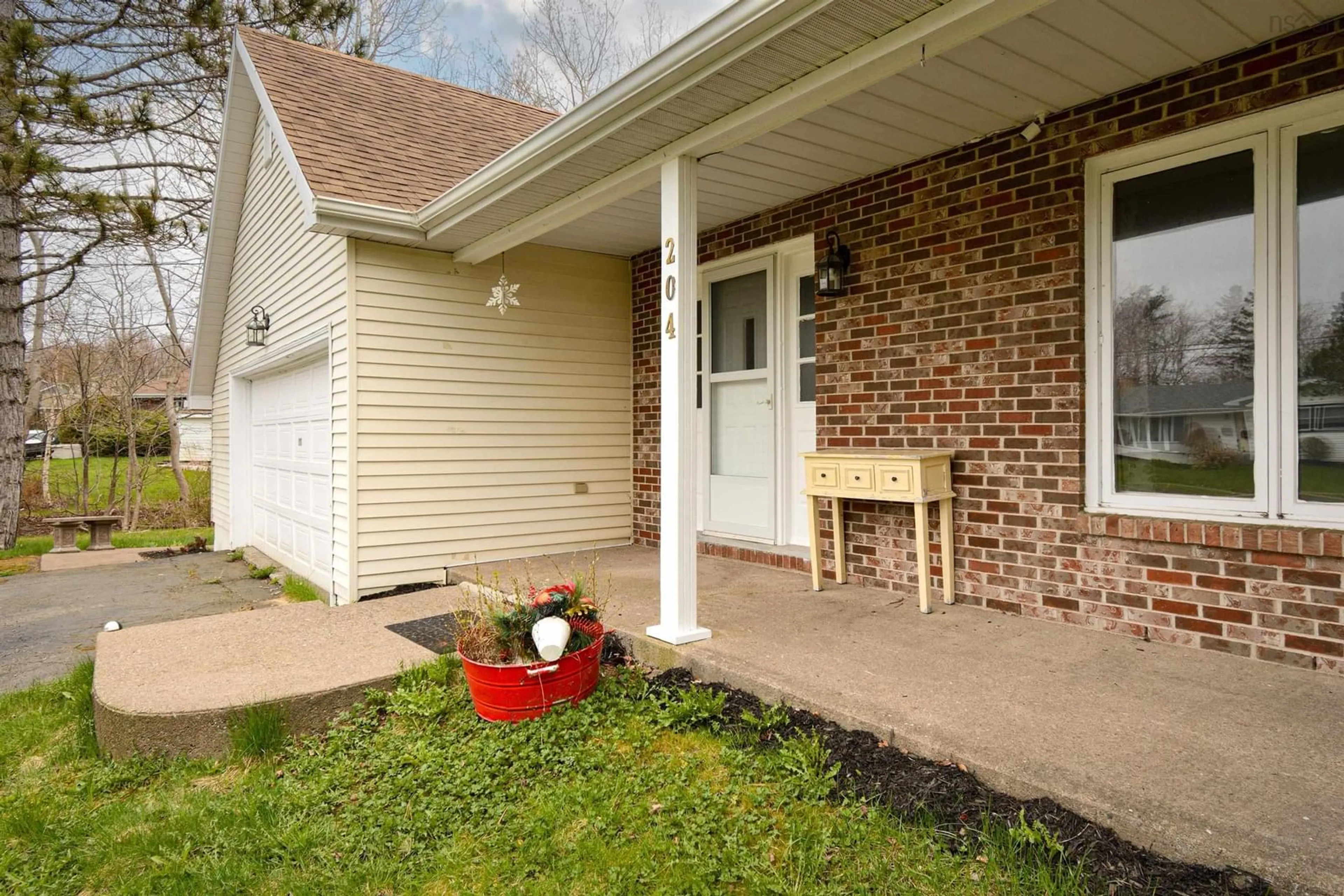 Patio, street for 204 Fatima Dr, Sydney River Nova Scotia B1S 1L1