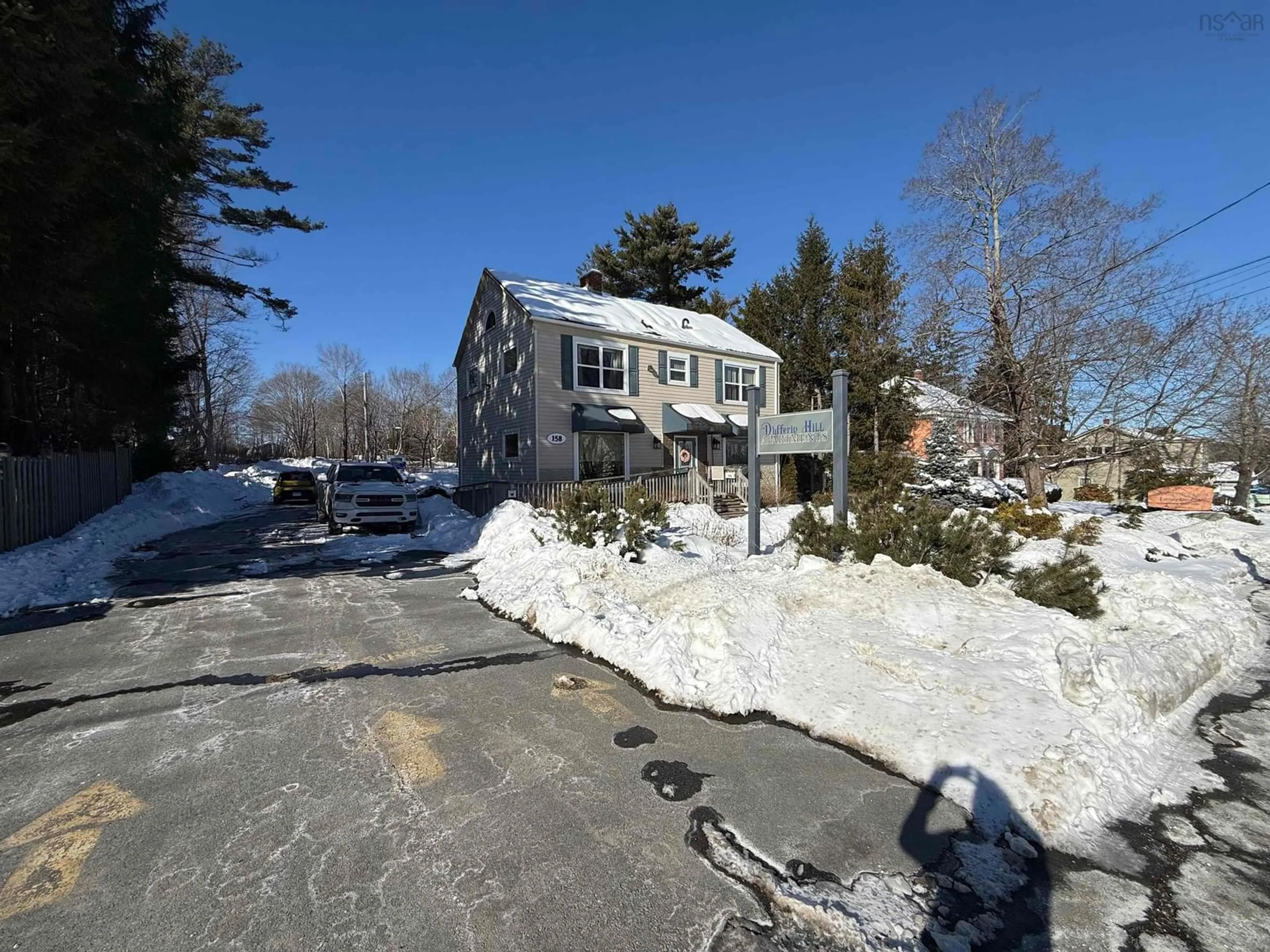 A pic from outside/outdoor area/front of a property/back of a property/a pic from drone, street for 158 Dufferin St, Bridgewater Nova Scotia B4V 2M1