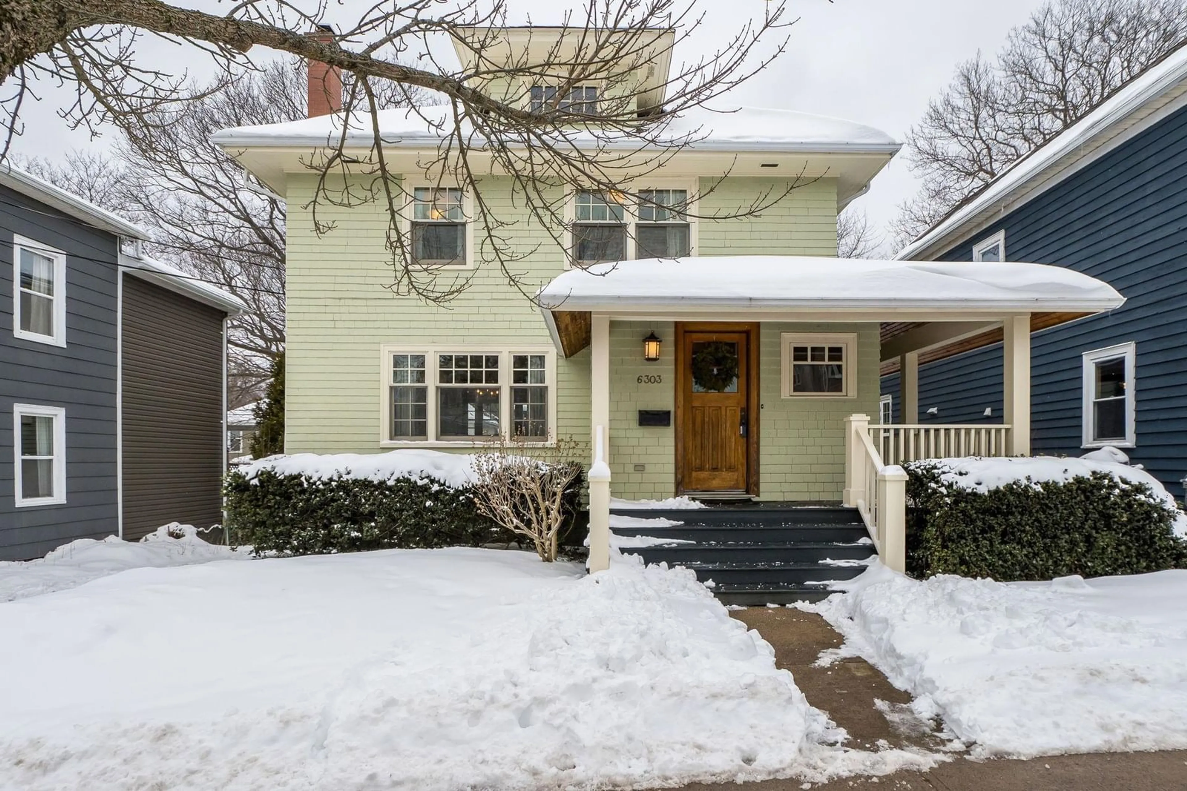 Home with vinyl exterior material, street for 6303 Jubilee Rd, Halifax Nova Scotia B3H 2G6