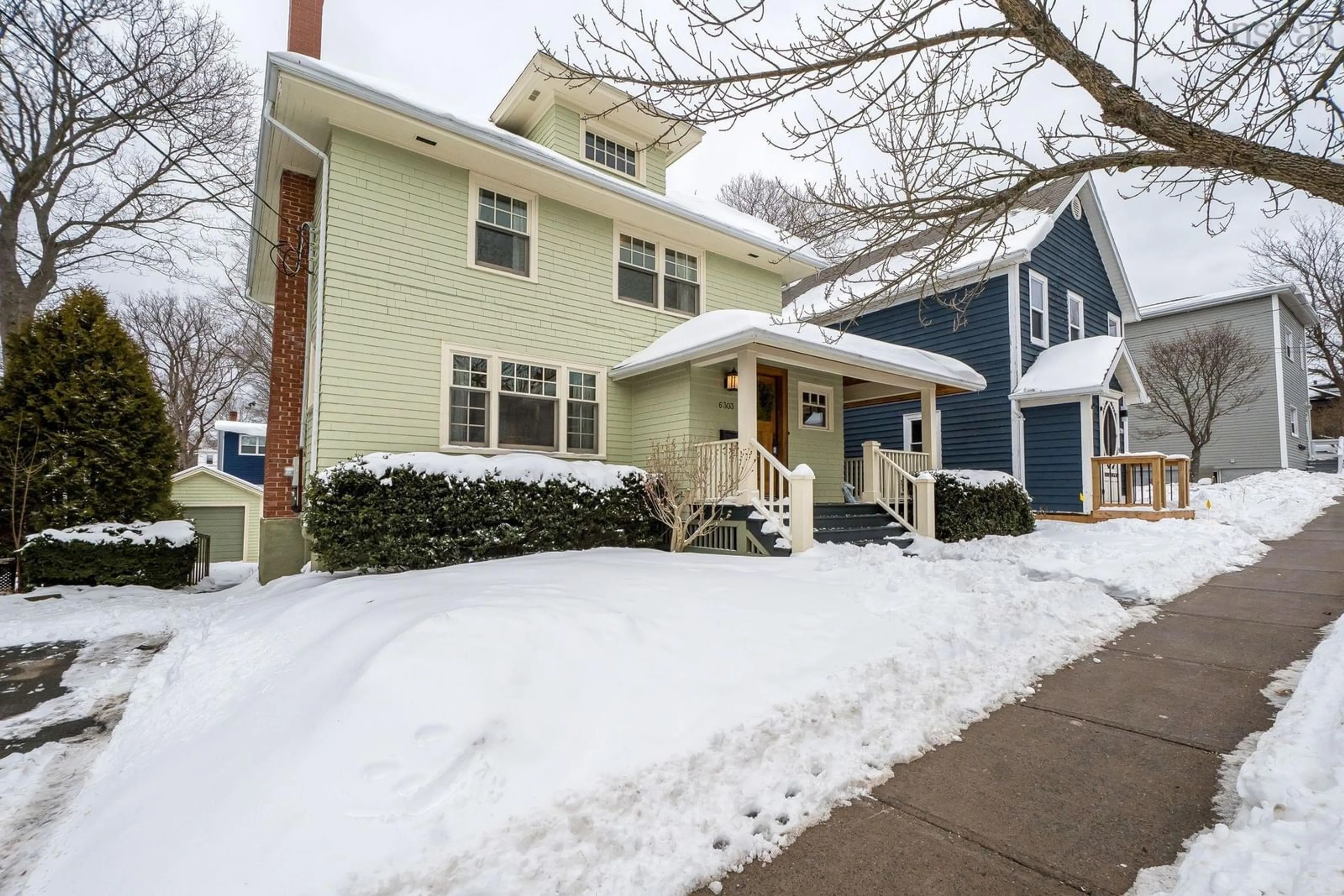 Home with vinyl exterior material, street for 6303 Jubilee Rd, Halifax Nova Scotia B3H 2G6