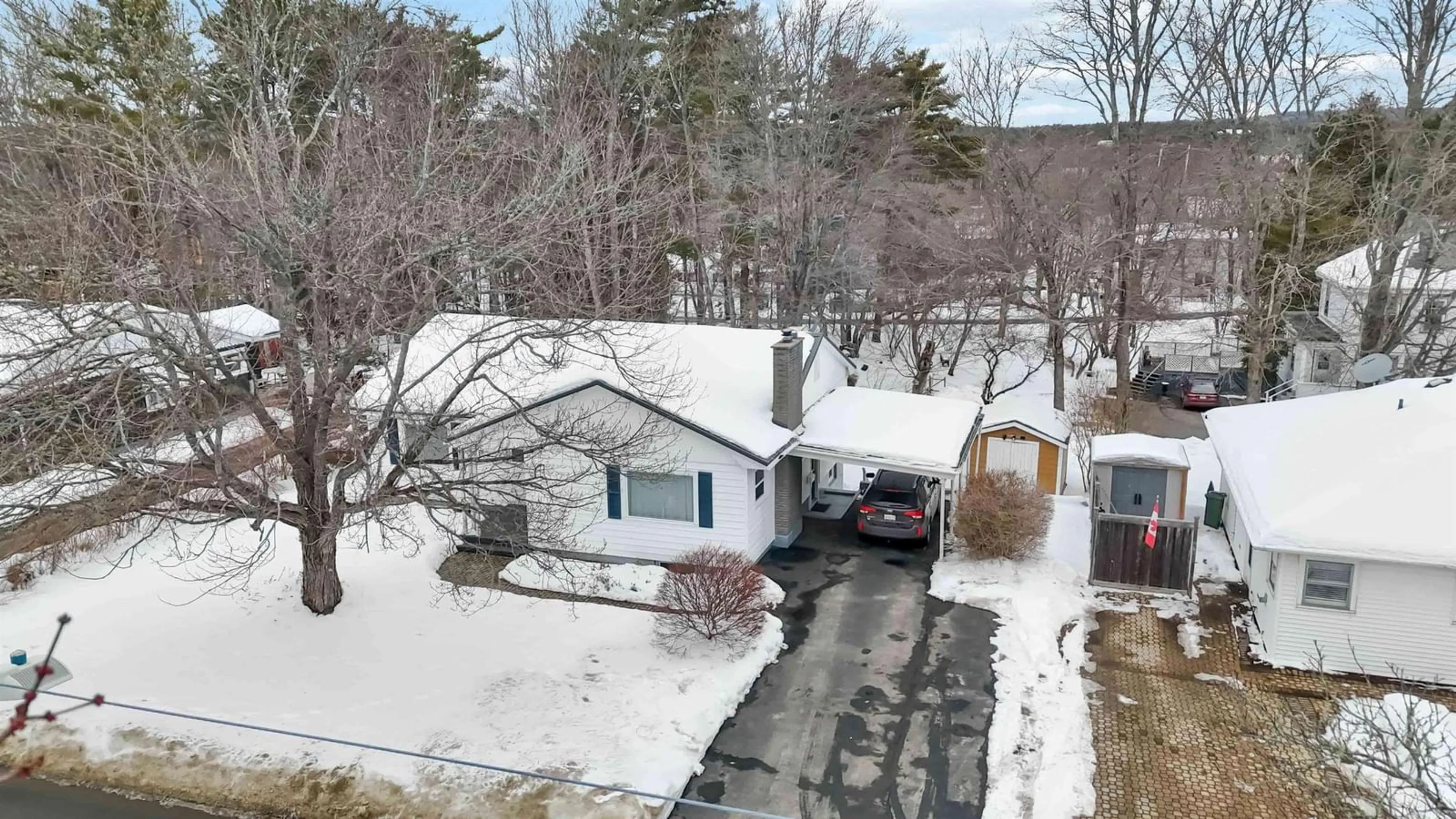 A pic from outside/outdoor area/front of a property/back of a property/a pic from drone, street for 213 Alexandra Ave, Bridgewater Nova Scotia B4V 1H7