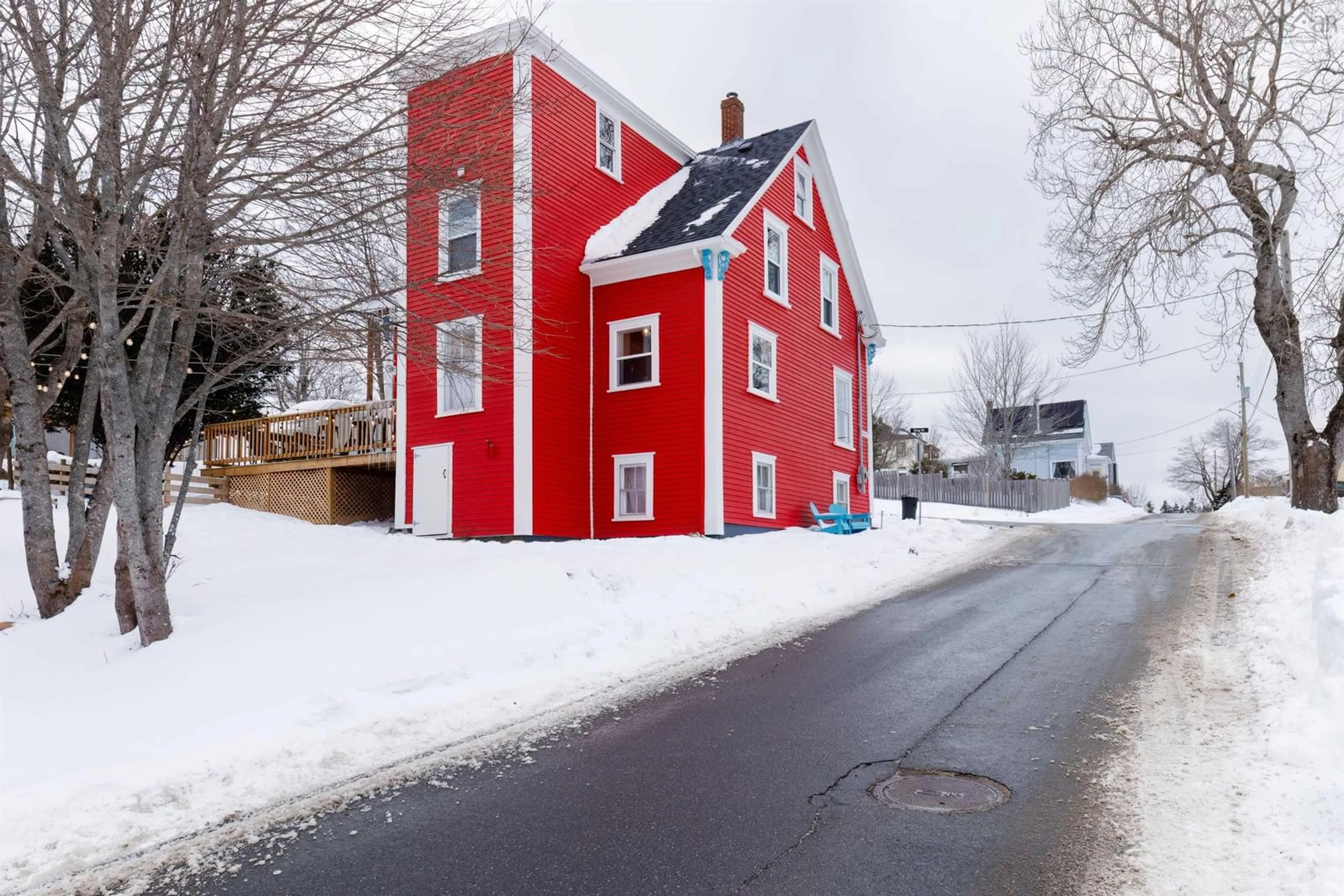 Unknown for 94 King St, Lunenburg Nova Scotia B0J 2C0