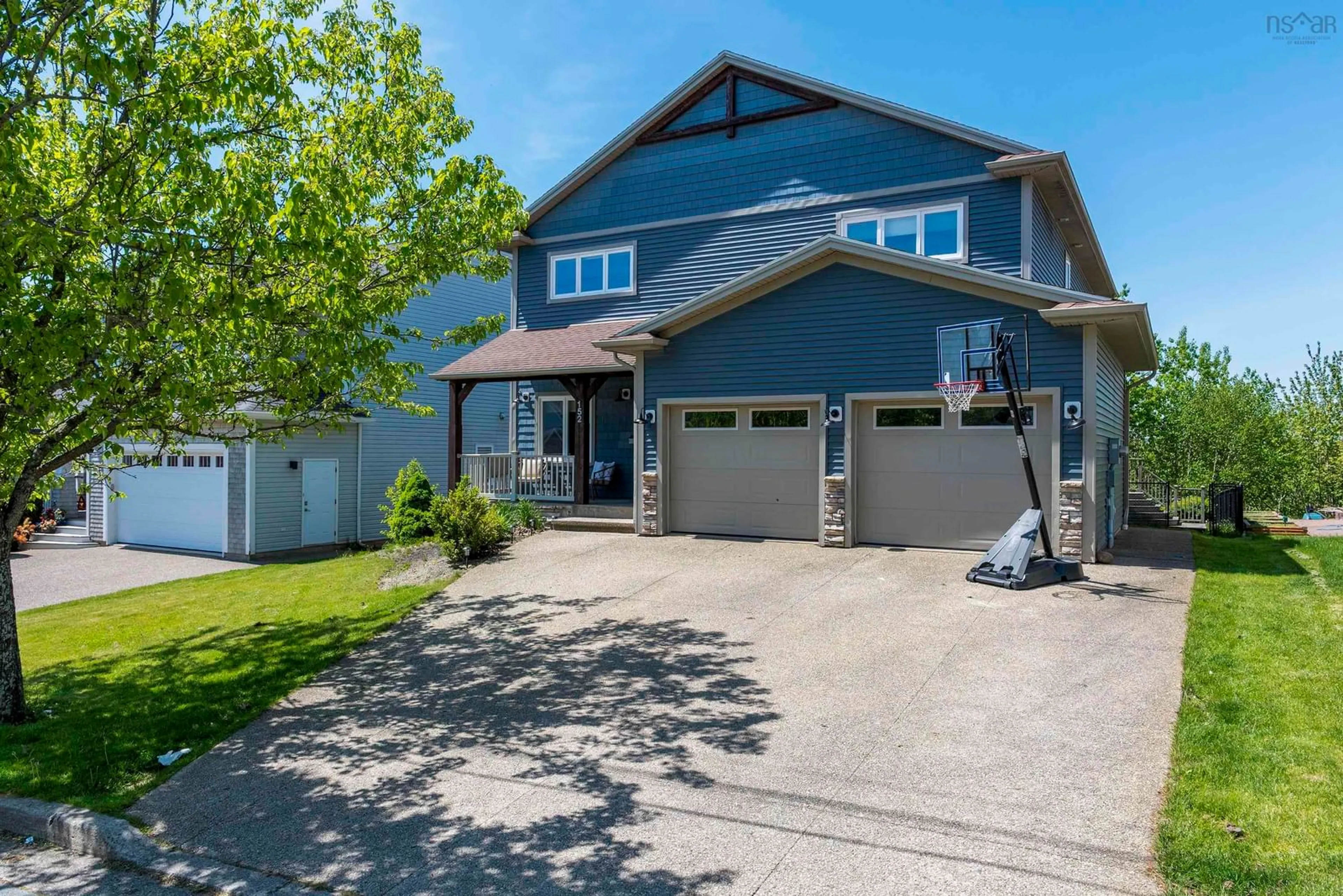 Home with vinyl exterior material, street for 152 Milsom St, Halifax Nova Scotia B3N 3M5