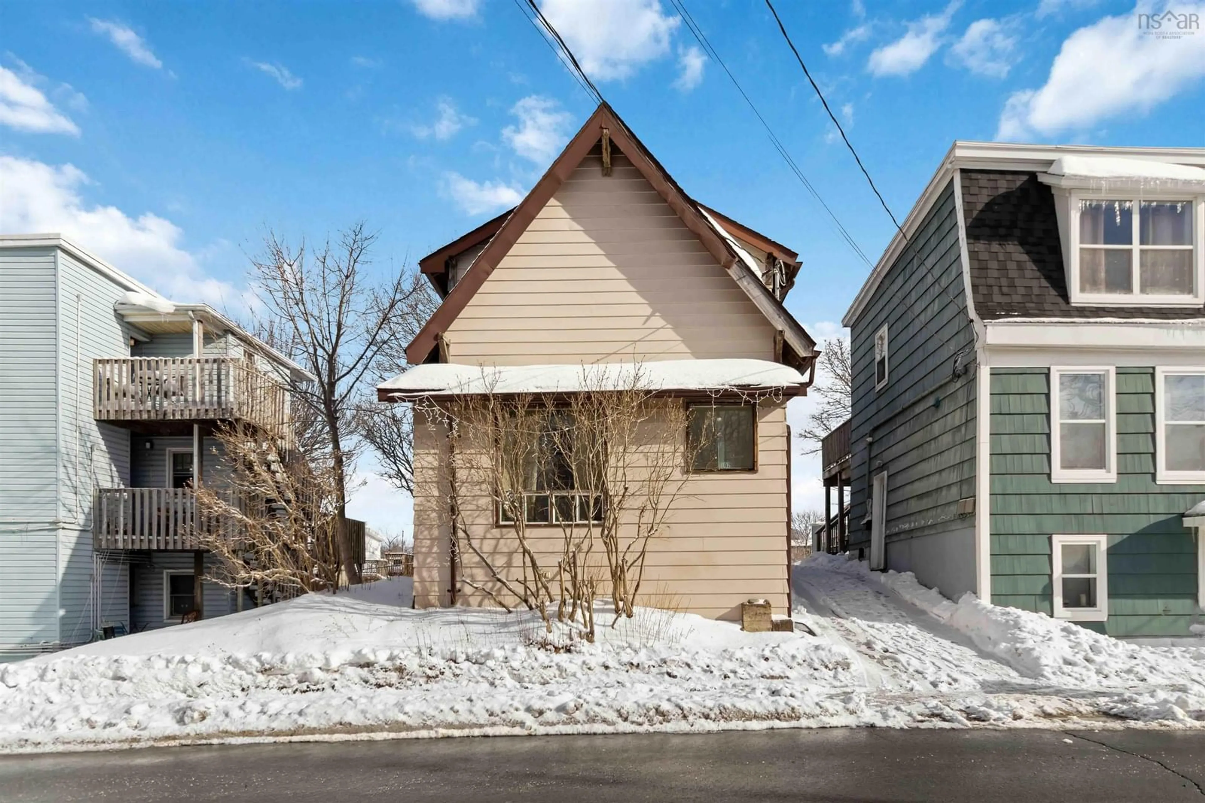 Unknown for 102 King St, Dartmouth Nova Scotia B2Y 2S1