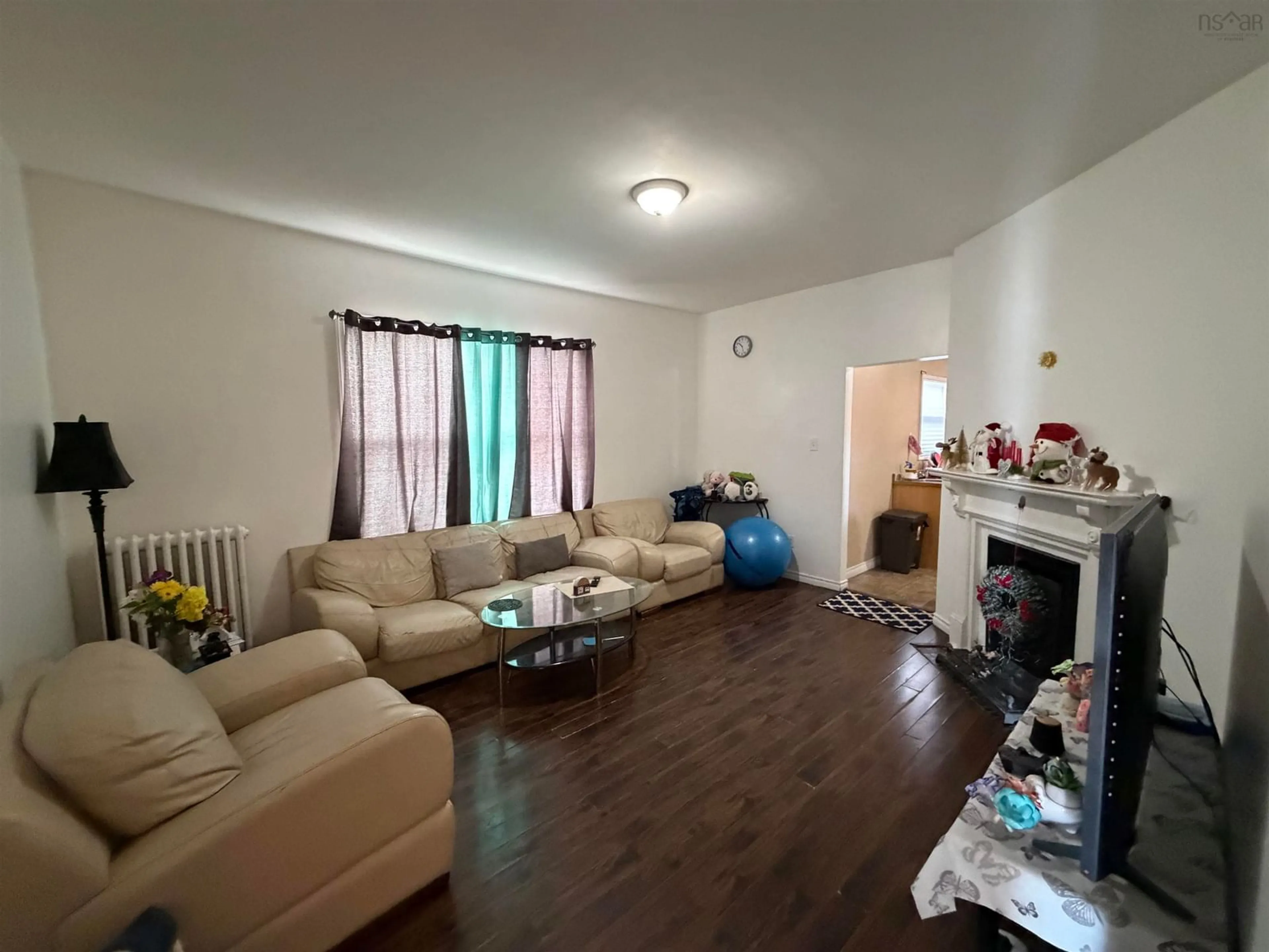 A pic of a room for 51 Brookland St, Sydney Nova Scotia B1P 5B1