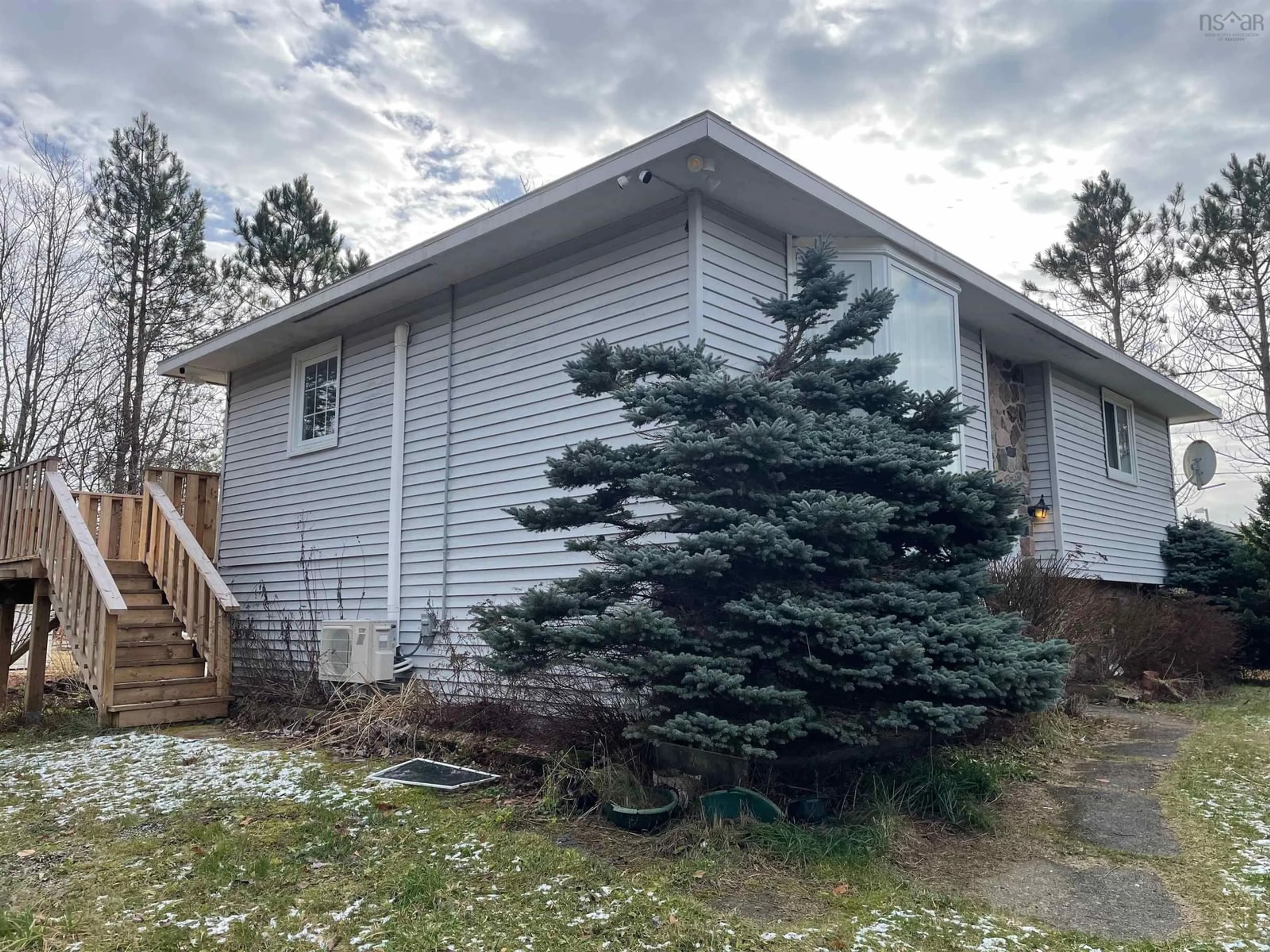 Home with vinyl exterior material, unknown for 137 Hills Rd, Albert Bridge Nova Scotia B1K 3E2