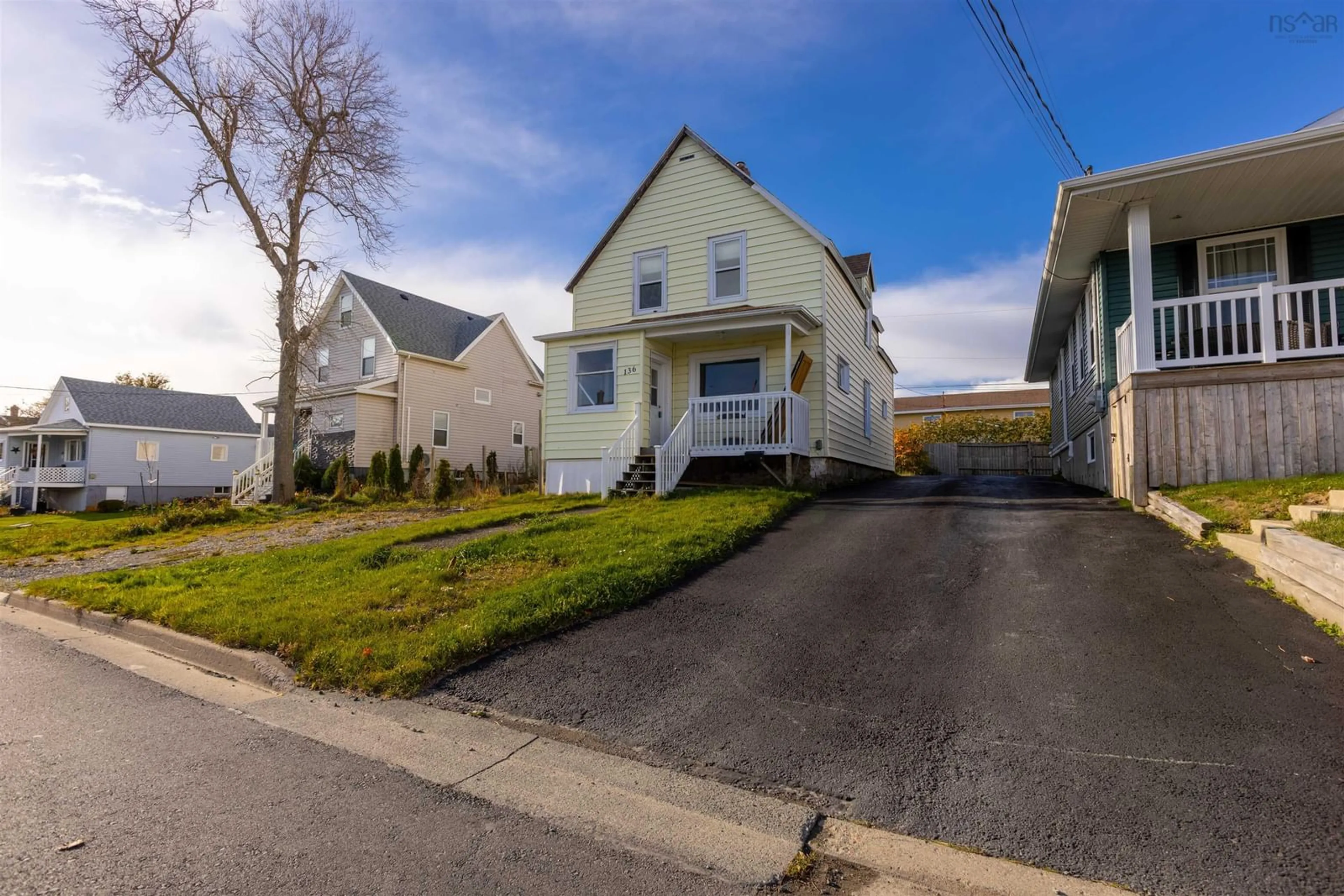 A pic from outside/outdoor area/front of a property/back of a property/a pic from drone, street for 136 Victoria St, Glace Bay Nova Scotia B1A 1Z8