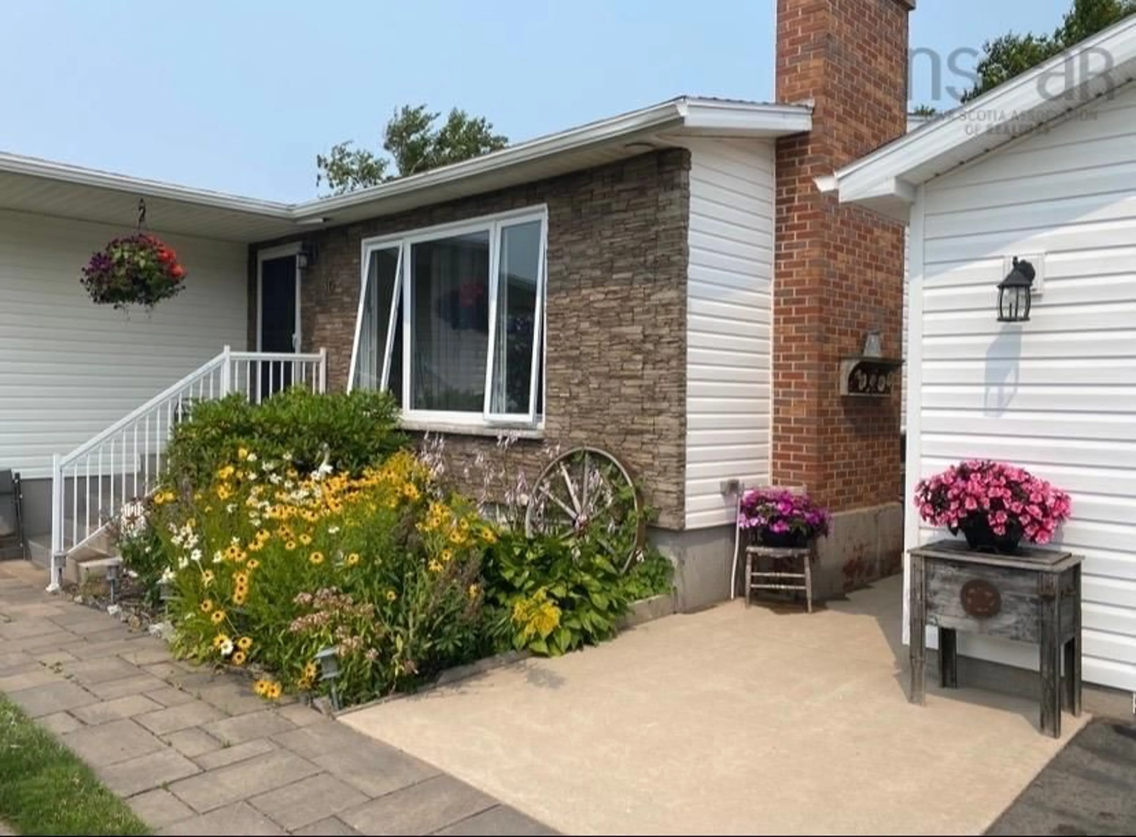 Unknown for 10 Don-Gordon St, Glace Bay Nova Scotia B1A 6A2