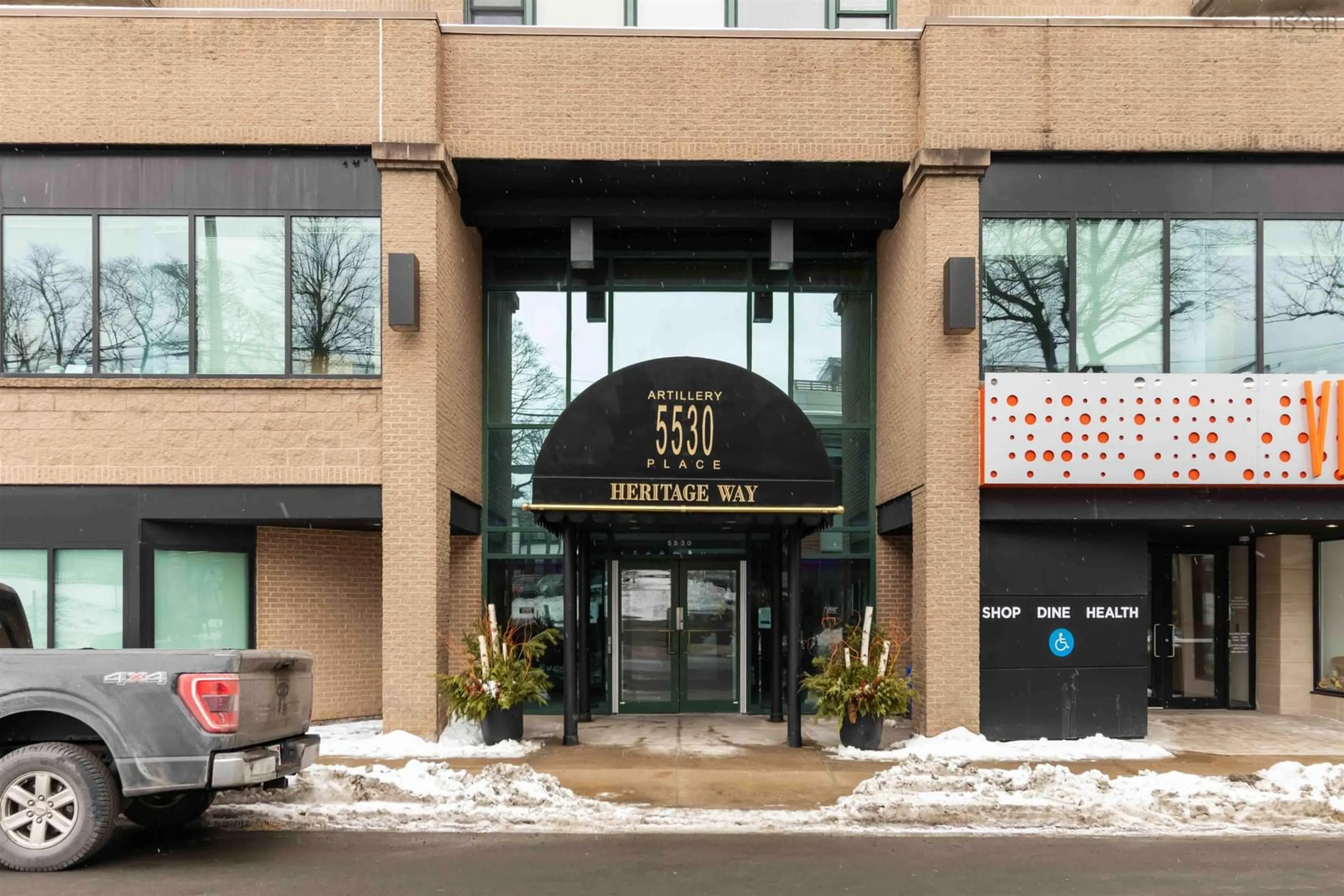 Indoor foyer for 5530 Artillery Pl #703, Halifax Nova Scotia B3J 1J3