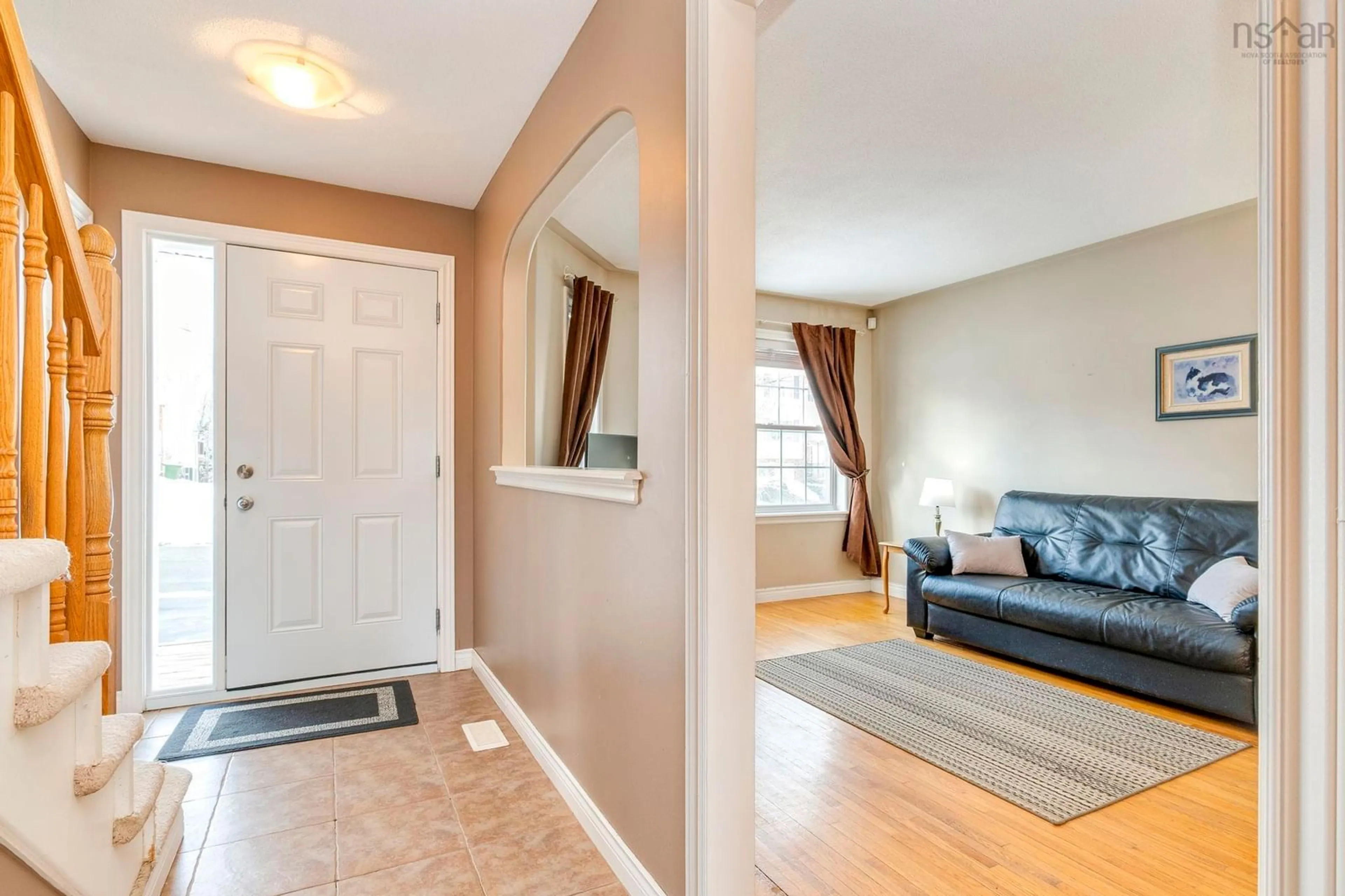 Indoor entryway for 10 Kaytyon Crt, Bedford Nova Scotia B4A 4H4