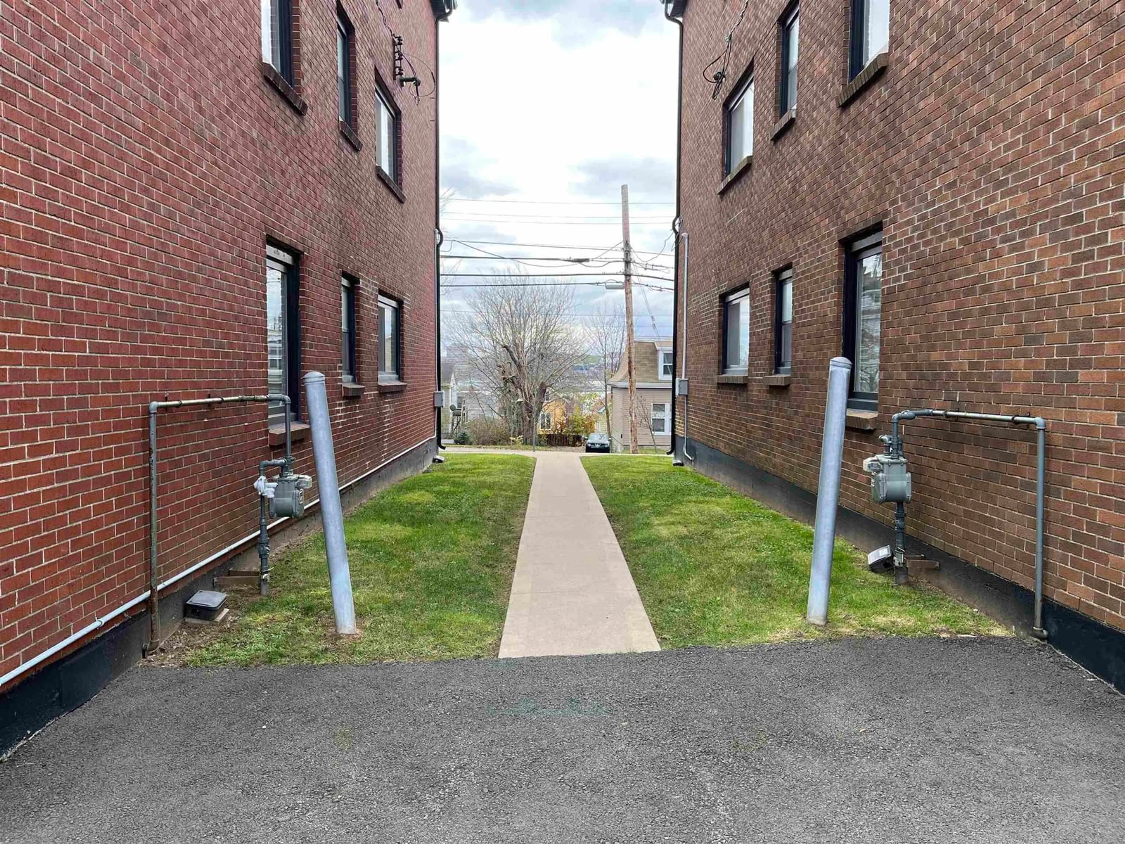 Unknown for 88, 90, 90A Windmill Rd, Dartmouth Nova Scotia B3A 1C7