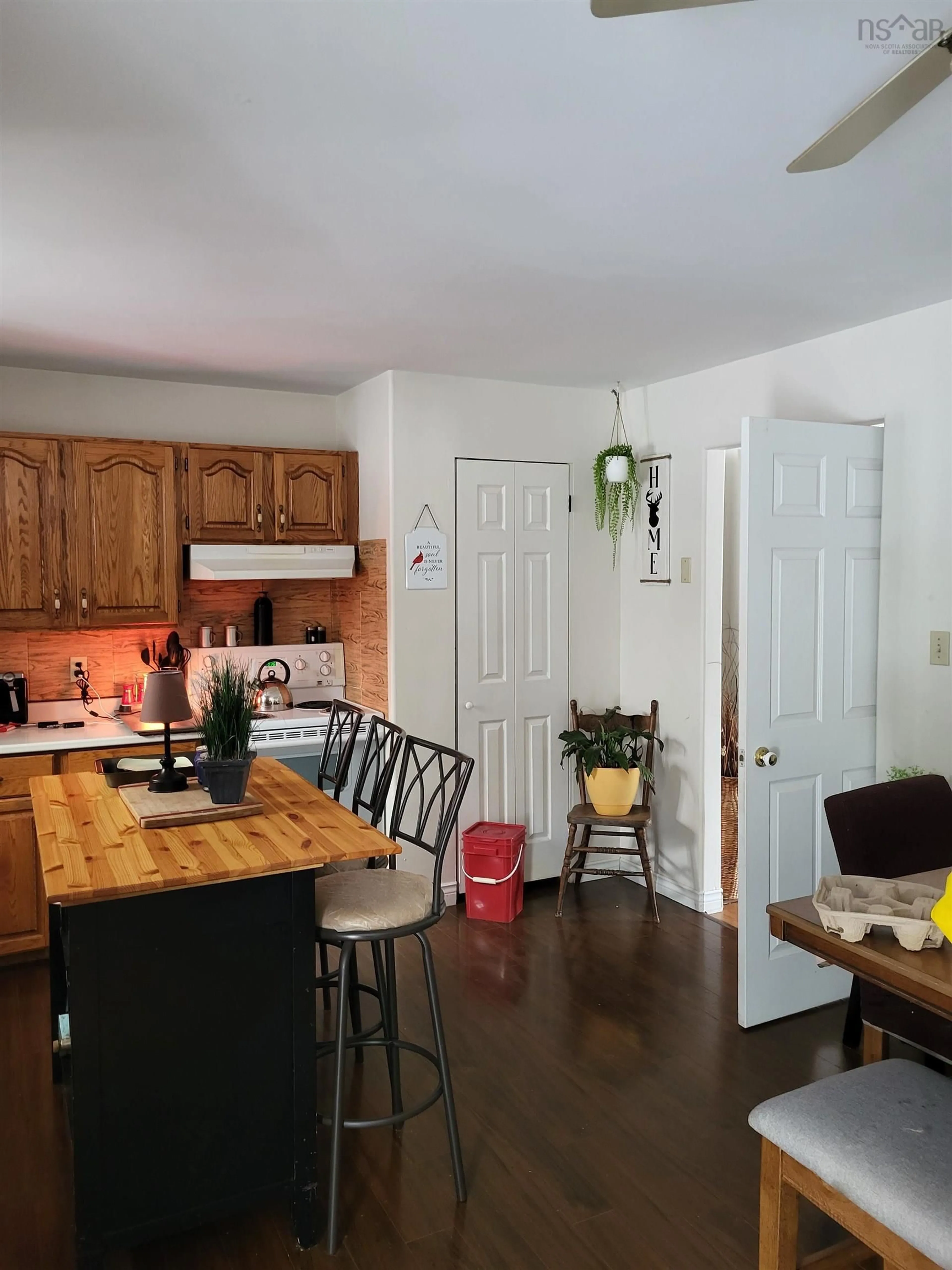 Open concept kitchen, wood/laminate floor for 25 Annabelle Dr, Truro Heights Nova Scotia B2N 4S6