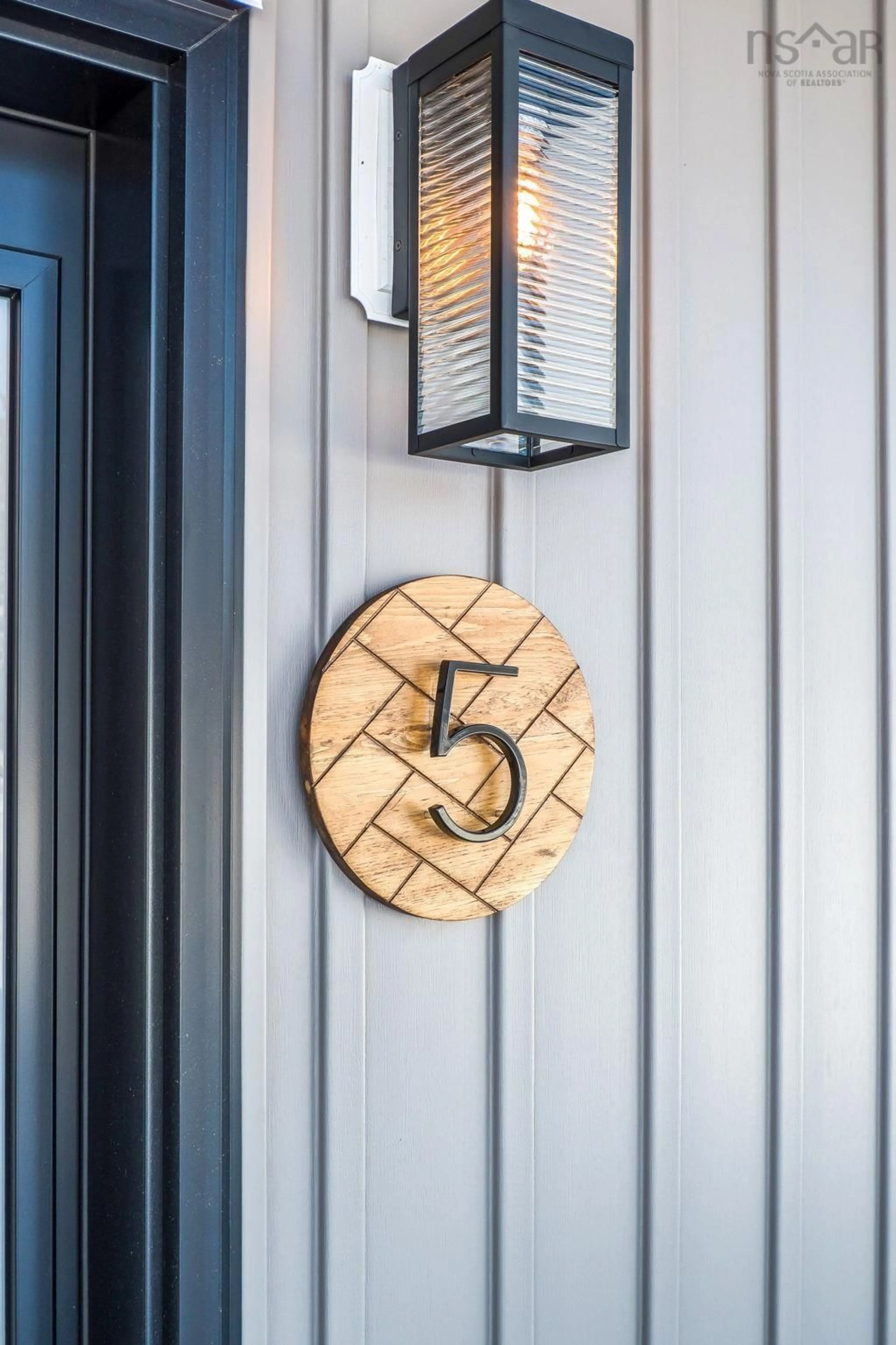 Indoor entryway for 5 Charles Veinotte Rd, Beech Hill Nova Scotia B0J 1K0