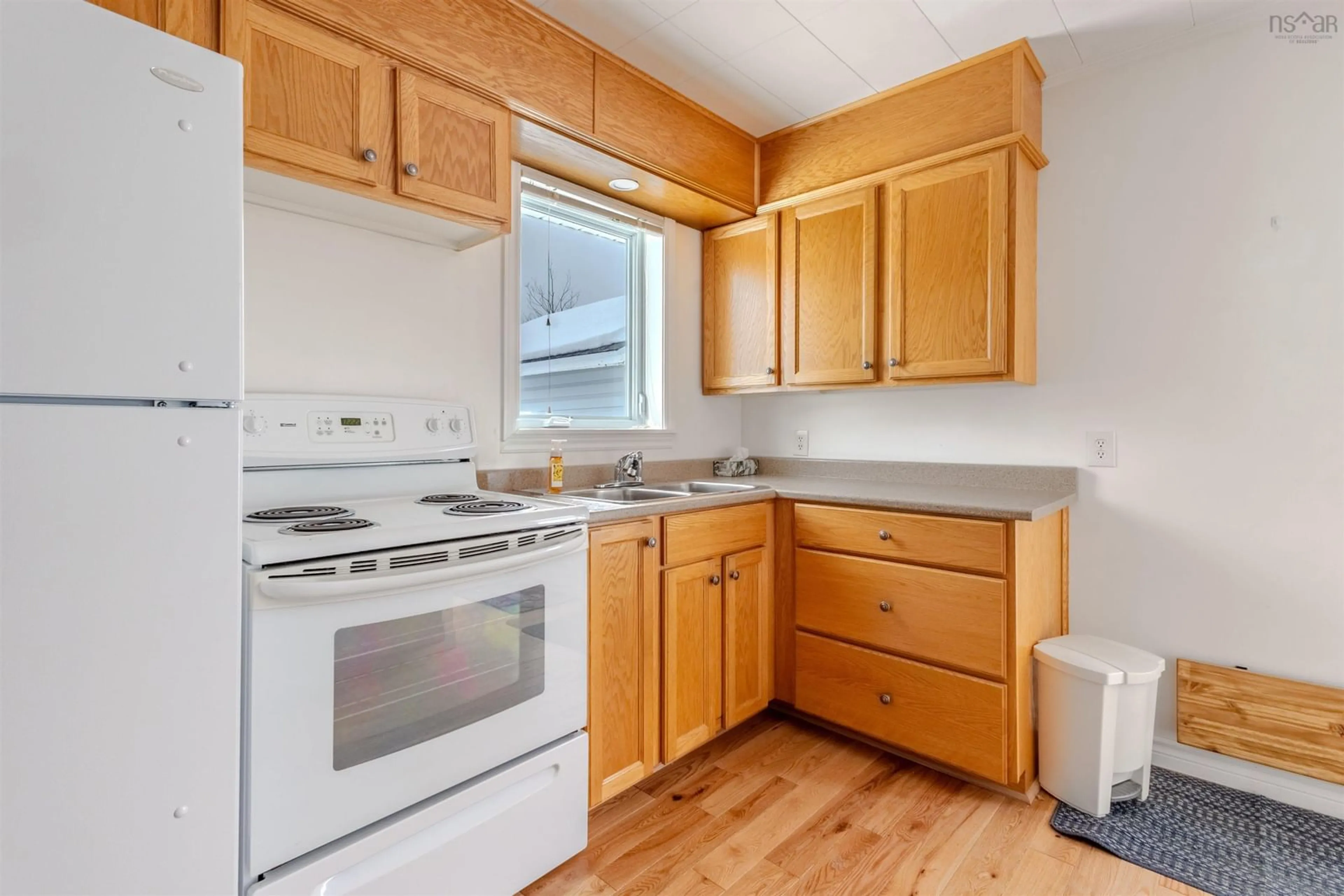 Standard kitchen, wood/laminate floor for 96 Duffell Drive, Mira Road Nova Scotia B1P 3G9
