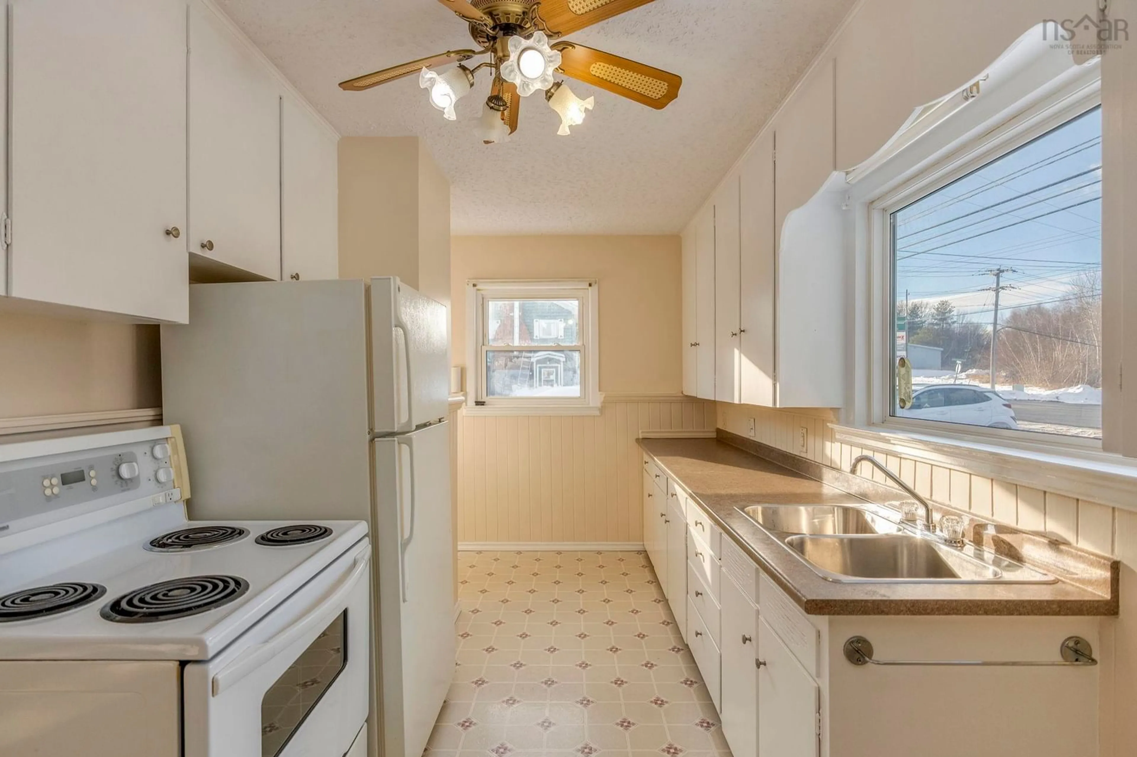 Standard kitchen, unknown for 9584 Commercial St, New Minas Nova Scotia B4N 3E9