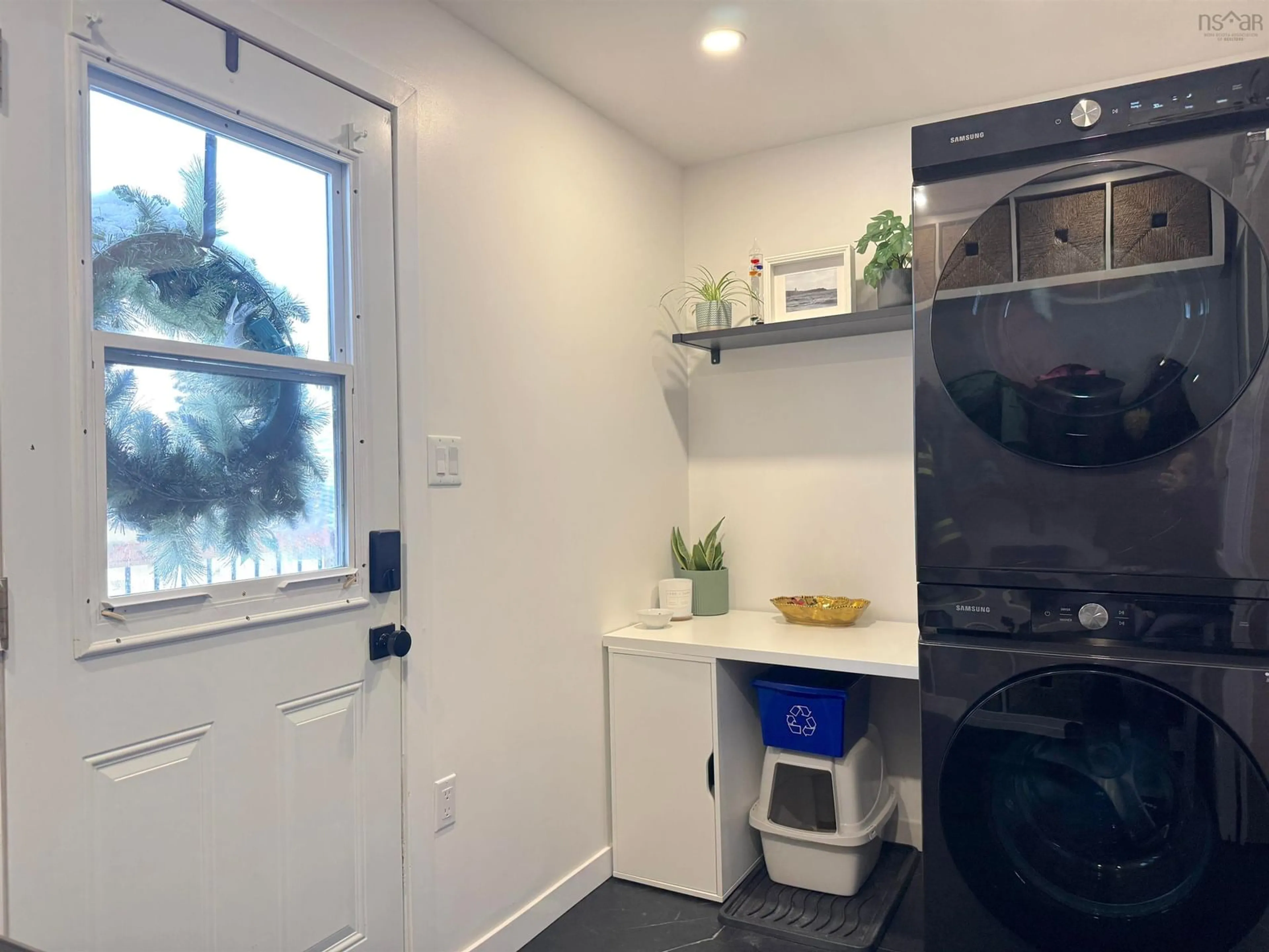 Unknown for 35 Ocean View, Neils Harbour Nova Scotia B0C 1N0